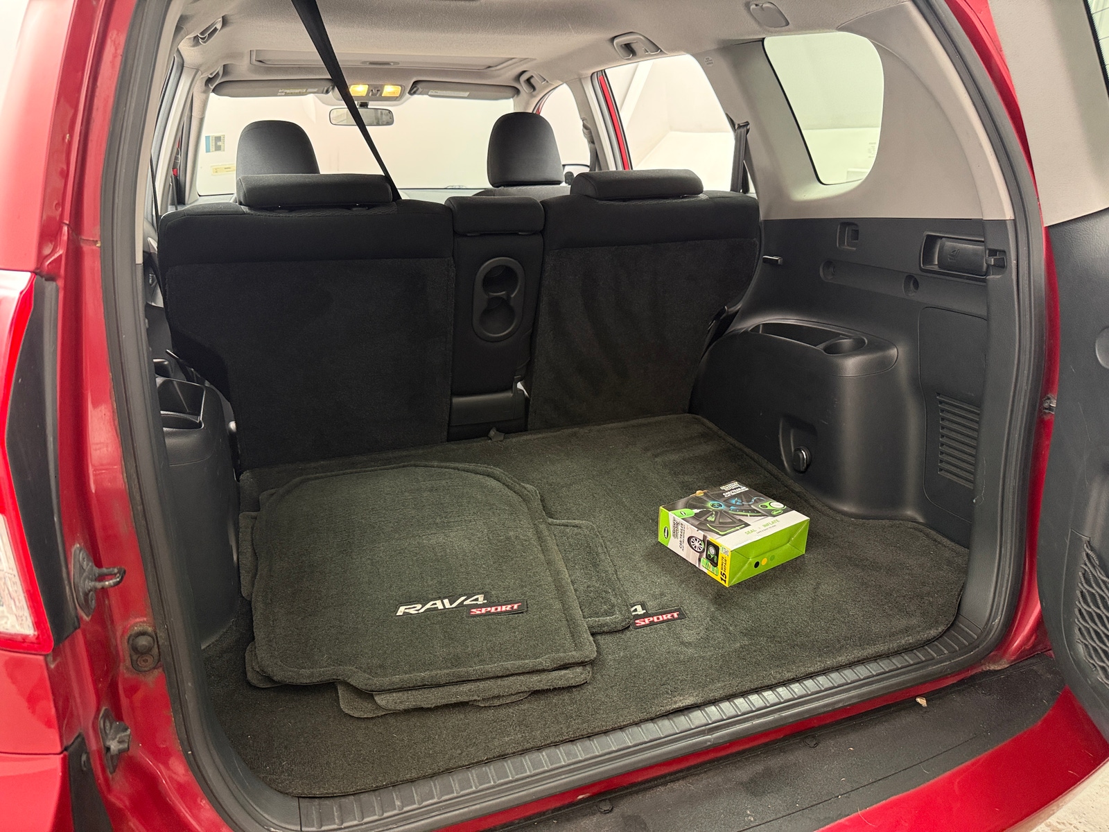 Thumbnail: 2010 Toyota RAV4 - 7