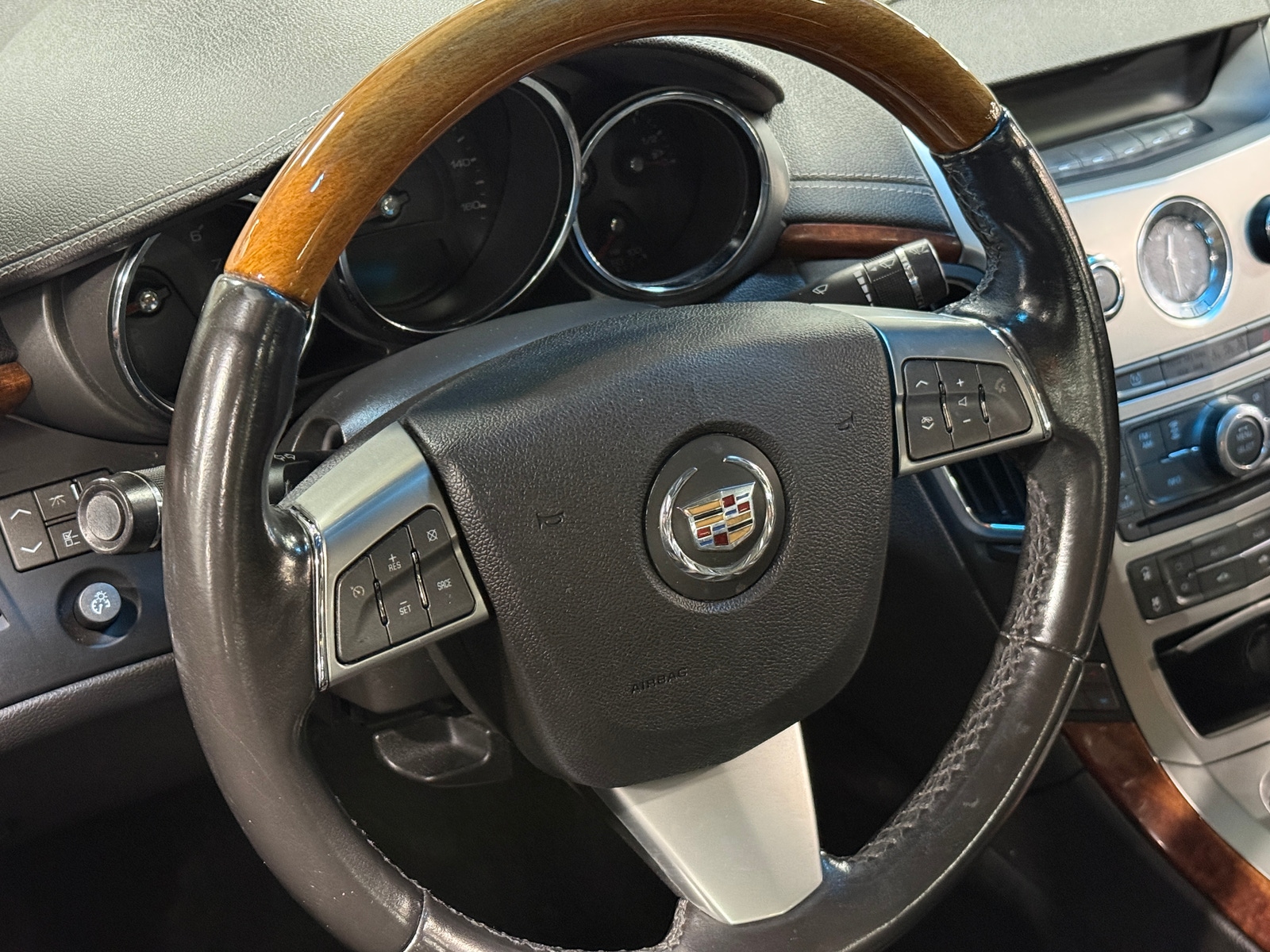Thumbnail: 2011 Cadillac CTS - 3
