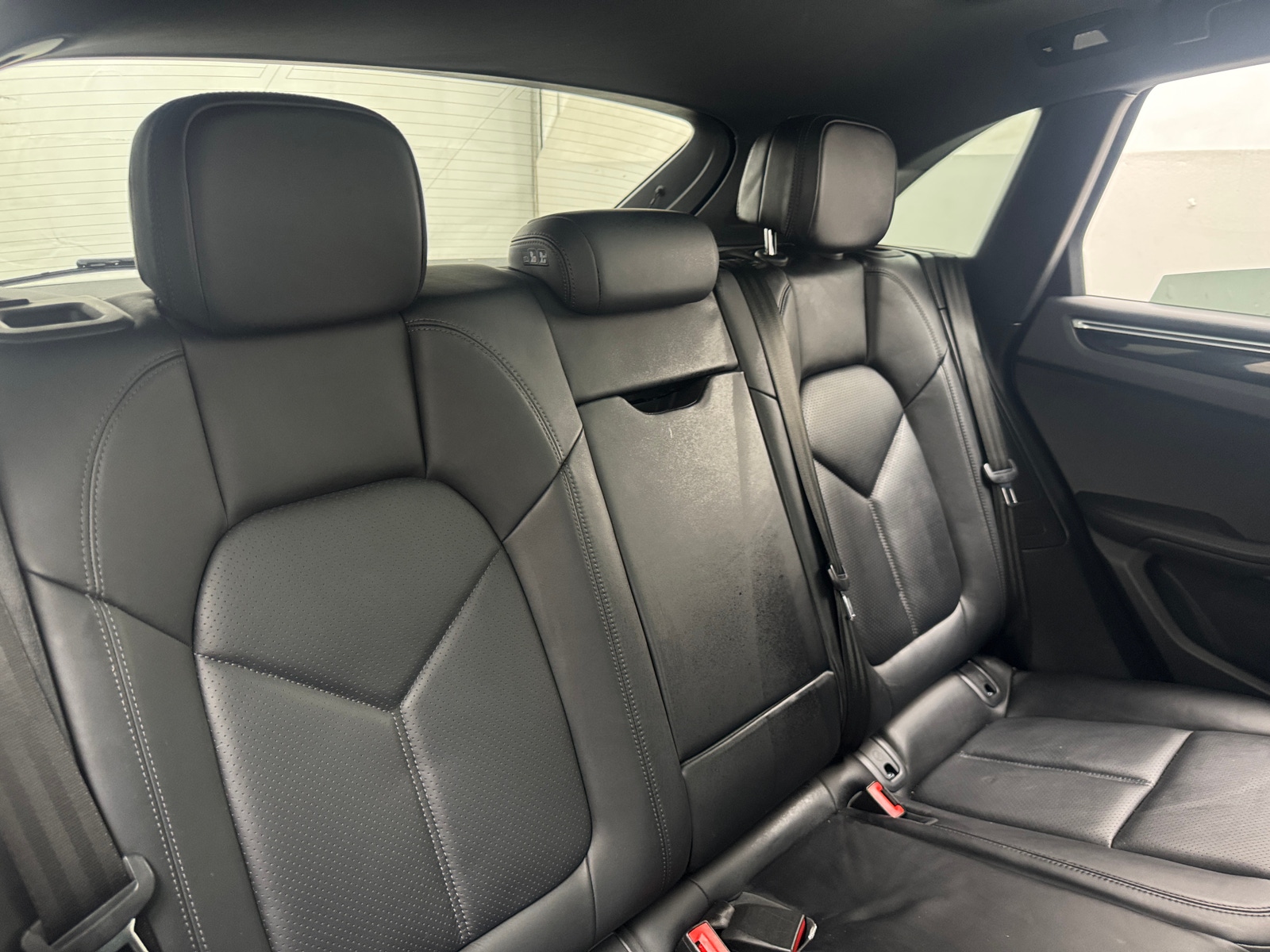 Thumbnail: 2021 Porsche Macan - 5