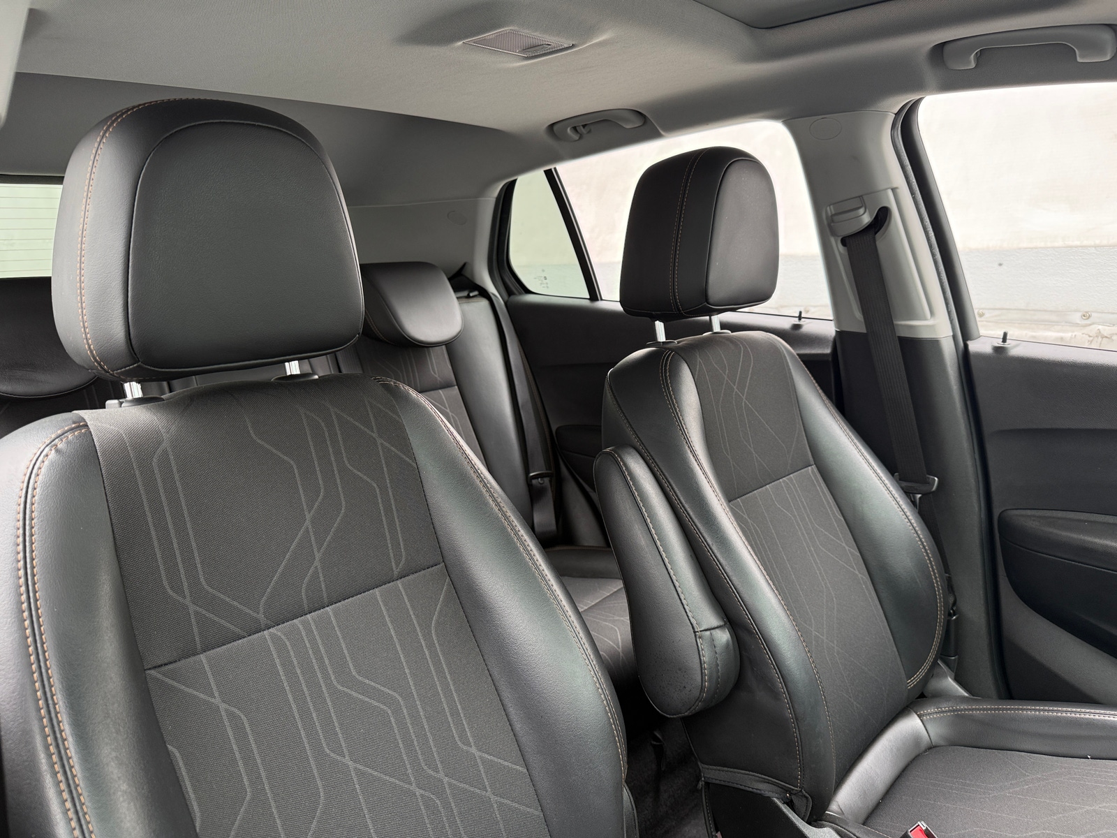 Thumbnail: 2019 Chevrolet Trax - 2