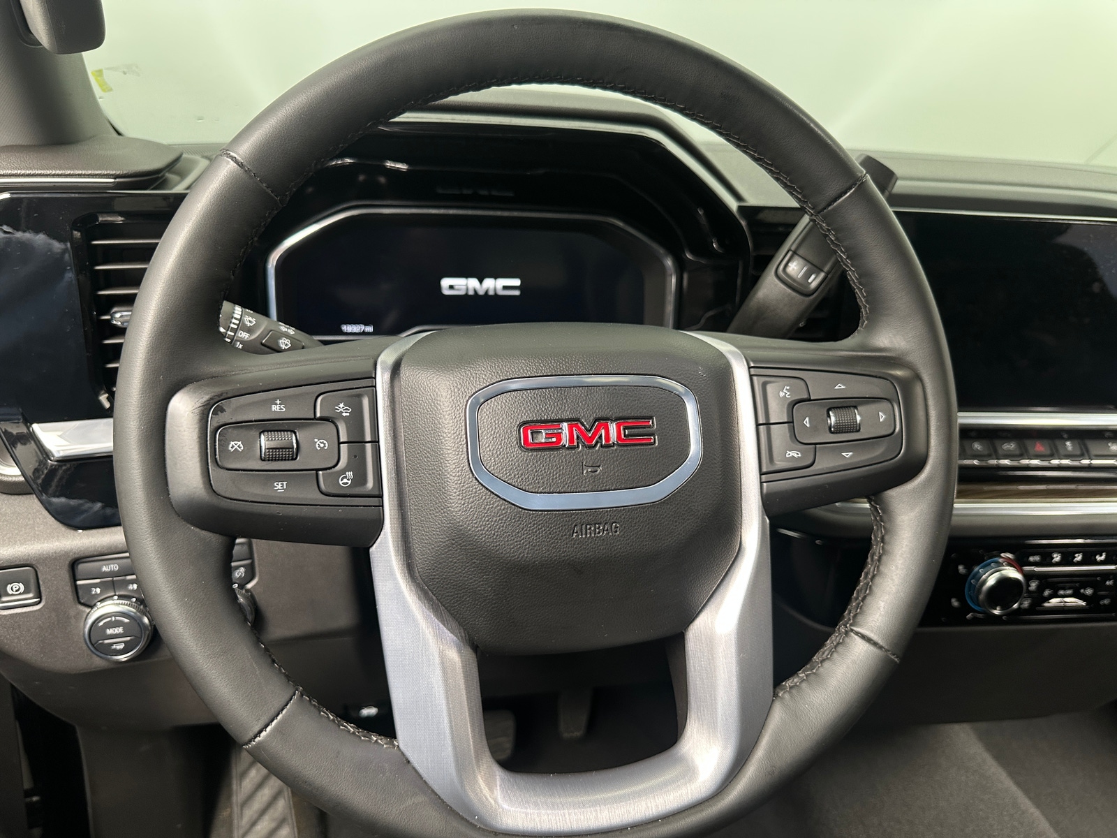 Thumbnail: 2024 GMC Sierra 1500 - 5