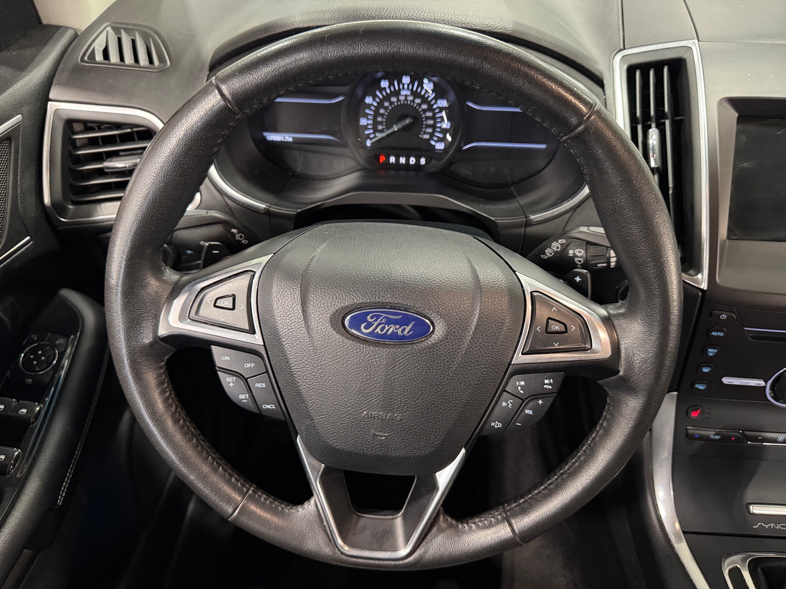 Thumbnail: 2015 Ford Edge - 4