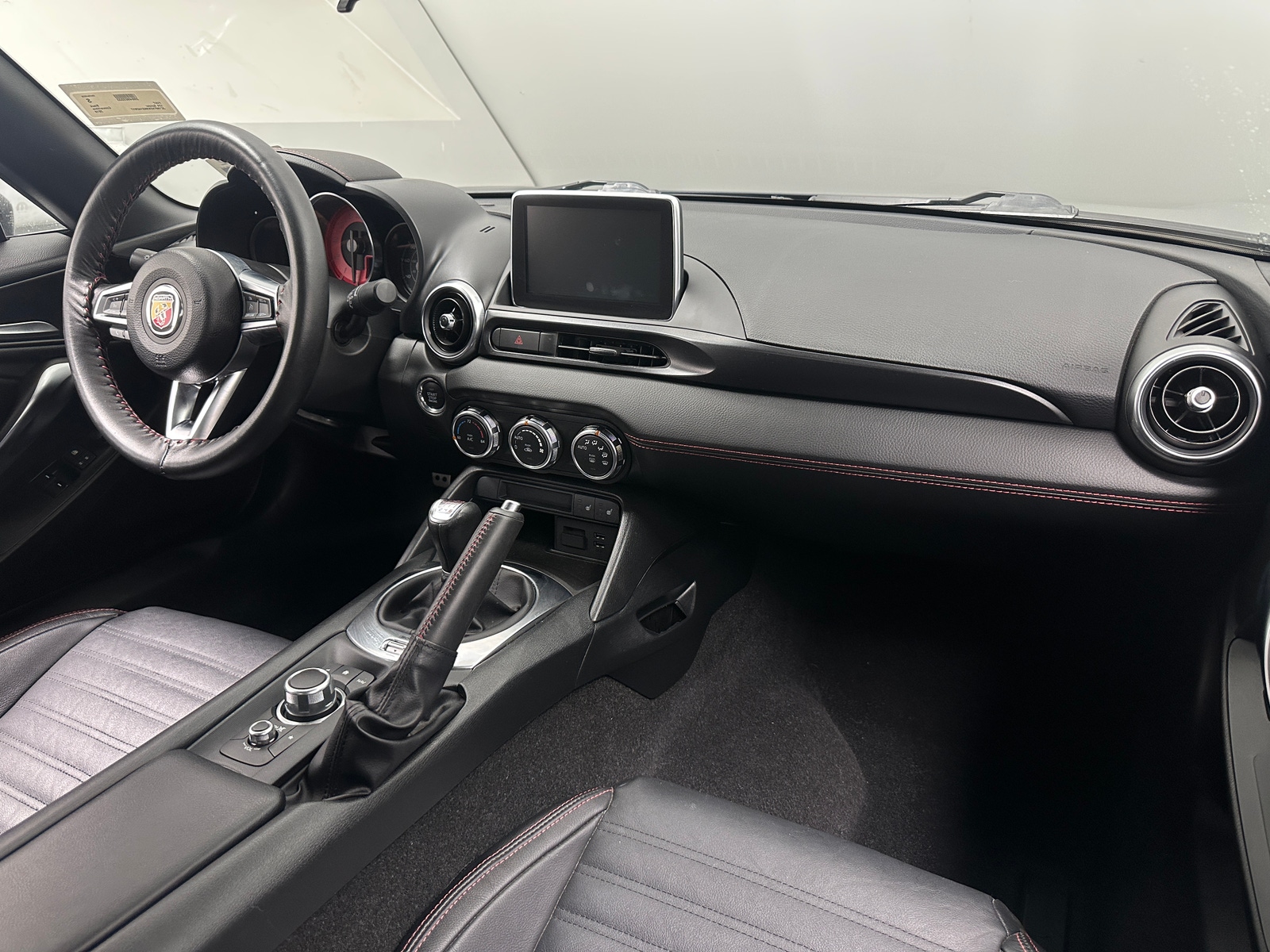 Thumbnail: 2019 Fiat 124 Spider - 2