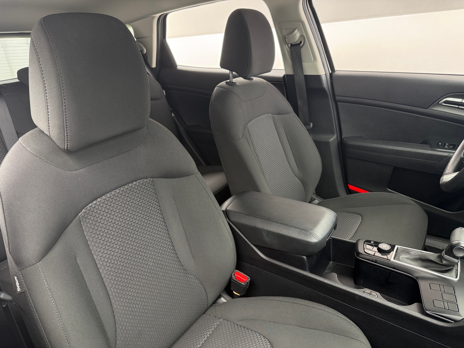 Thumbnail: 2025 Kia Sportage - 2