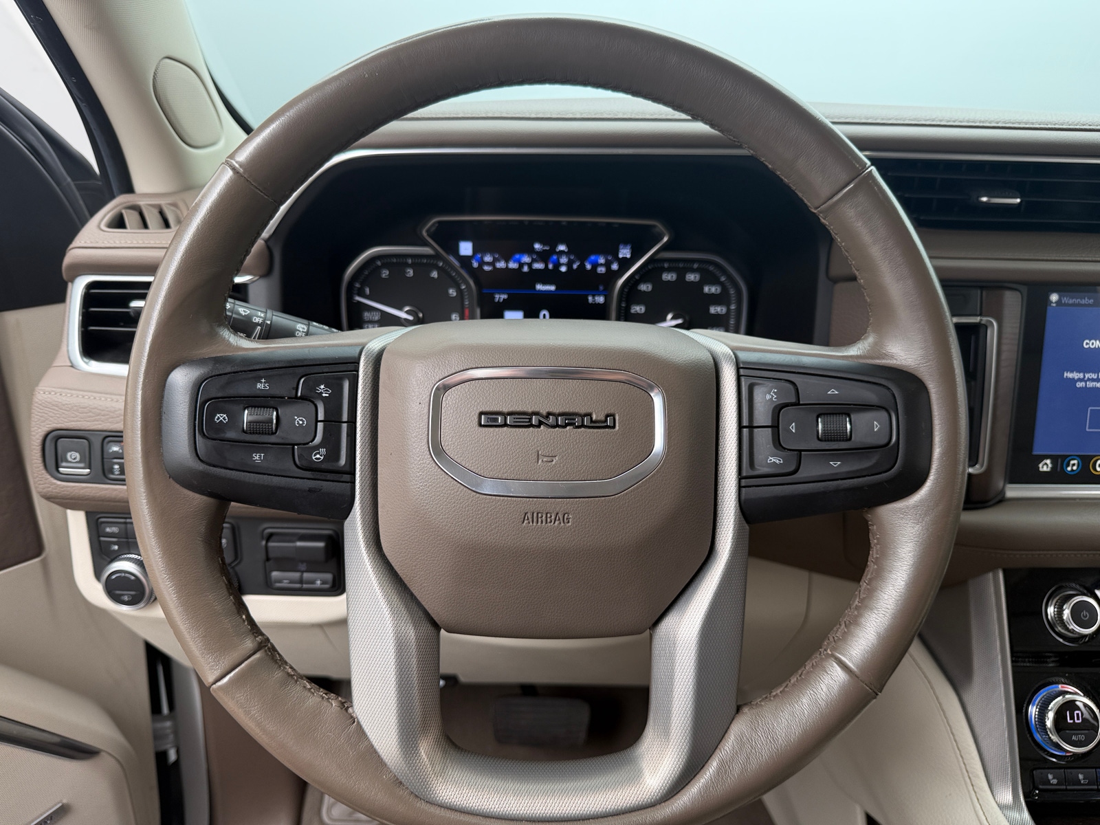 Thumbnail: 2021 GMC Yukon XL - 4