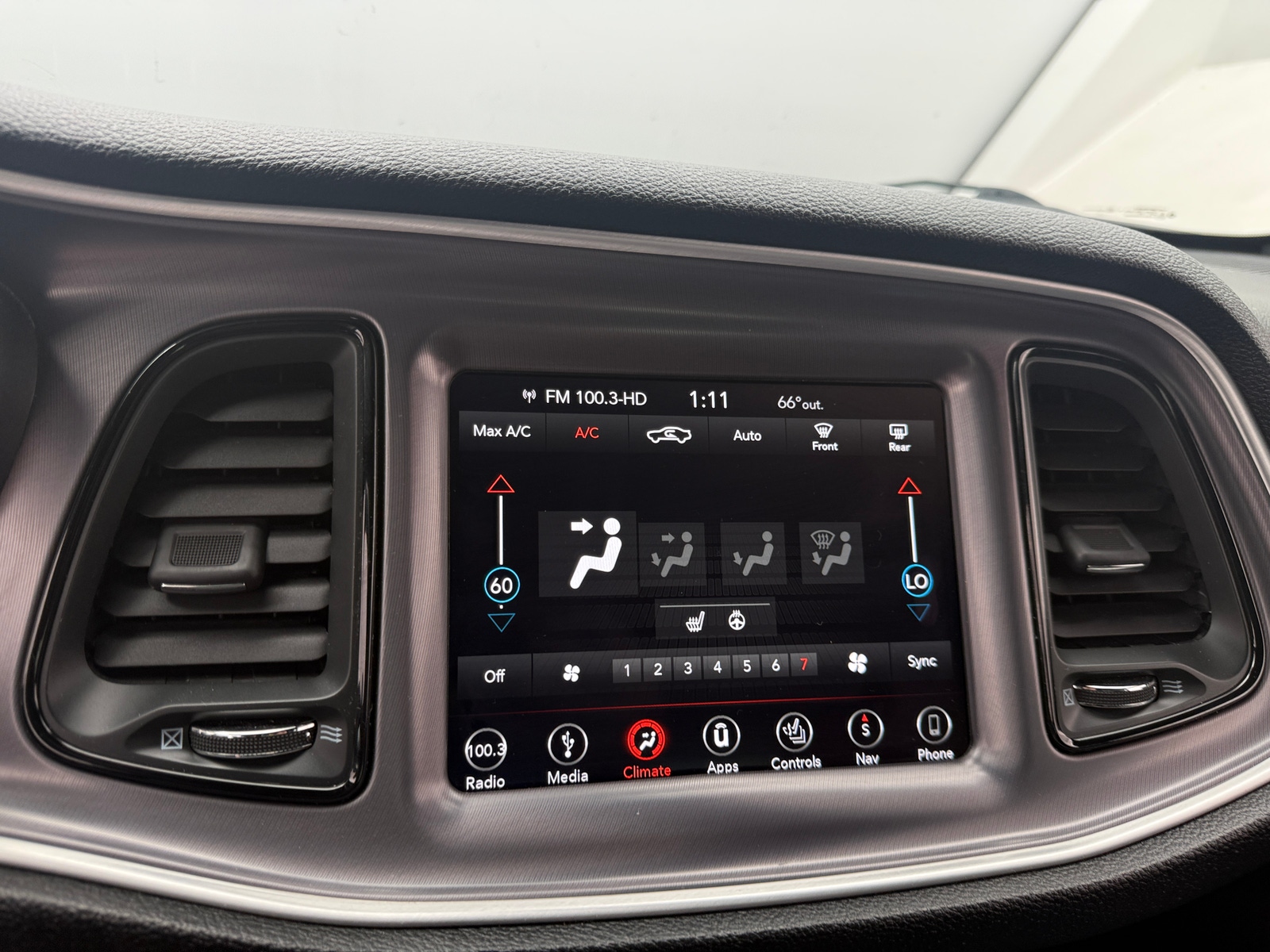 Thumbnail: 2019 Dodge Challenger - 3