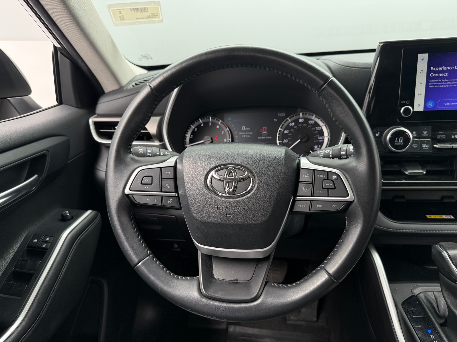 Thumbnail: 2023 Toyota Highlander - 5