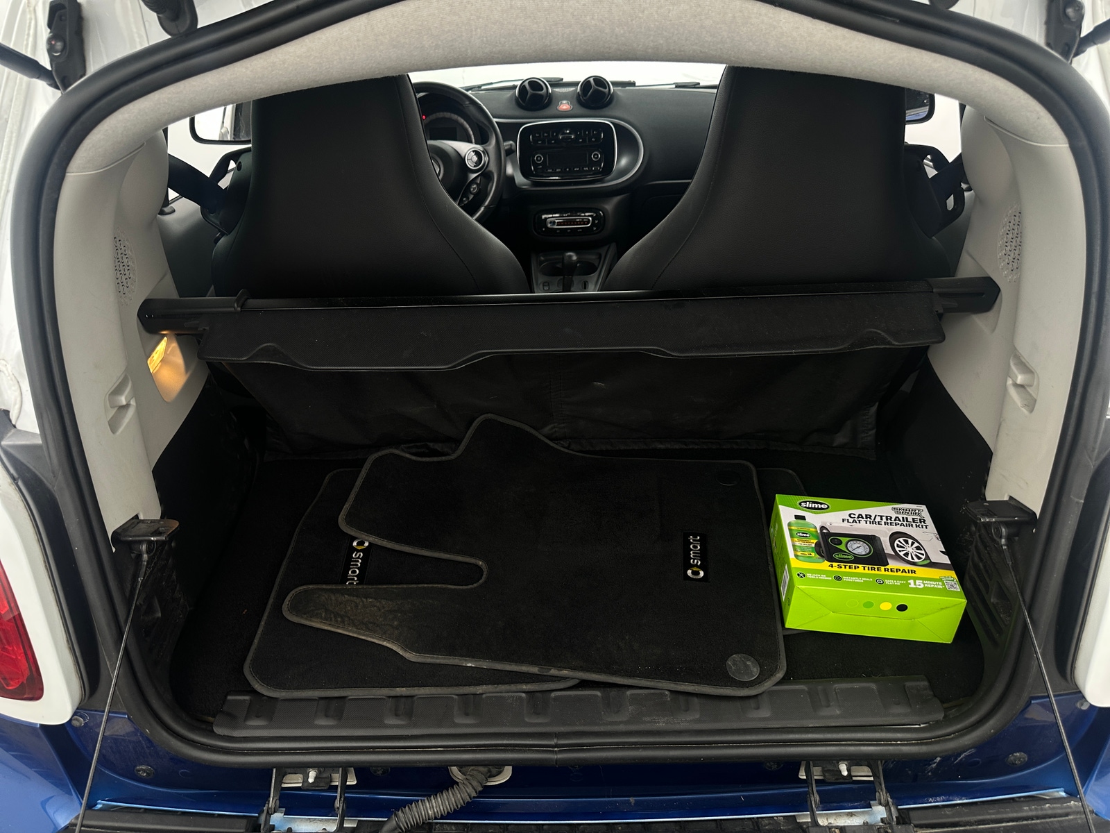 Thumbnail: 2016 smart fortwo - 5