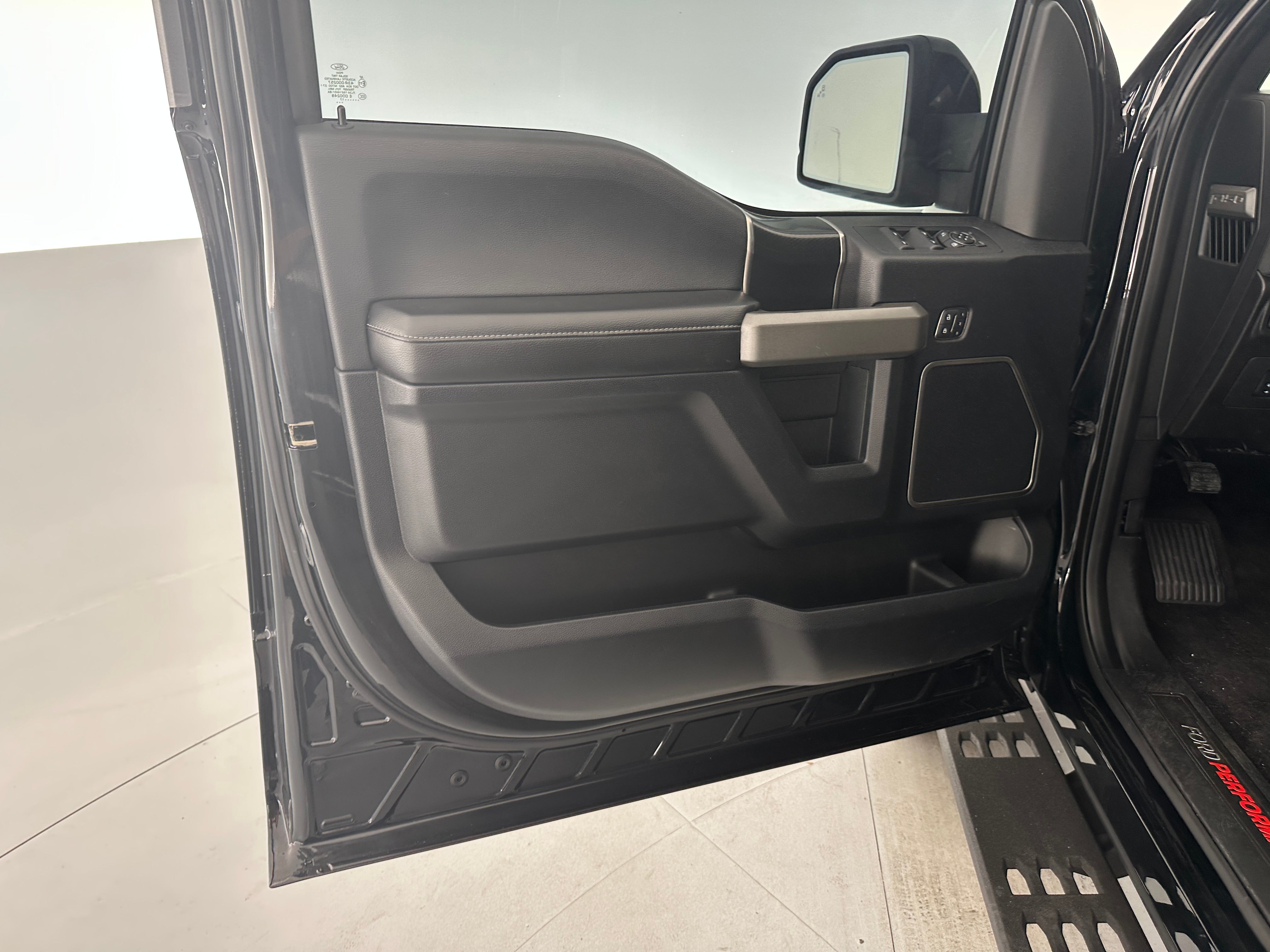 Used 2017 Ford F-150 Raptor with VIN 1FTFW1RG8HFB54768 for sale in Little Rock