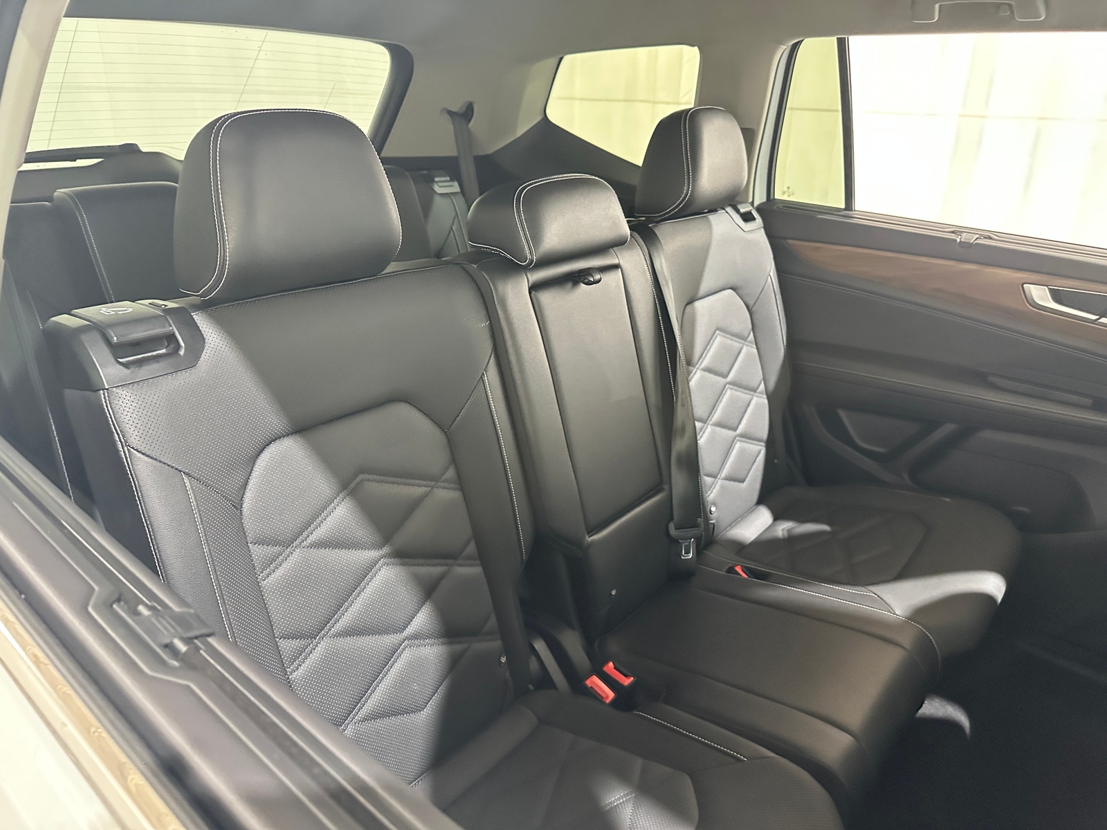 Thumbnail: 2025 Volkswagen Atlas - 5