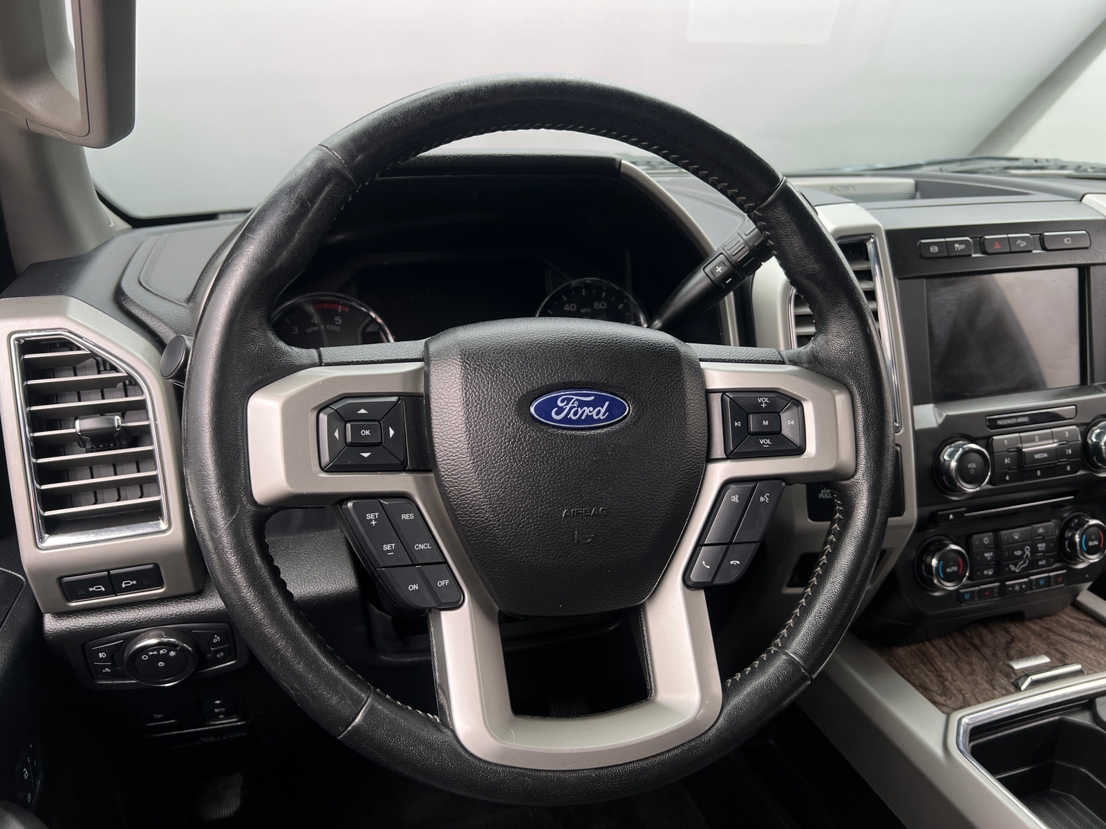 Thumbnail: 2017 Ford Econoline - 4