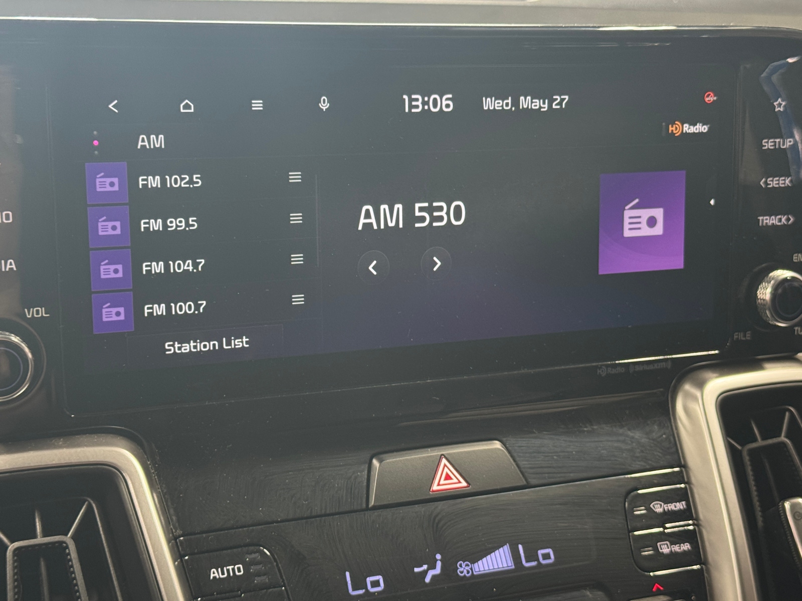 Thumbnail: 2023 Kia Sorento - 3