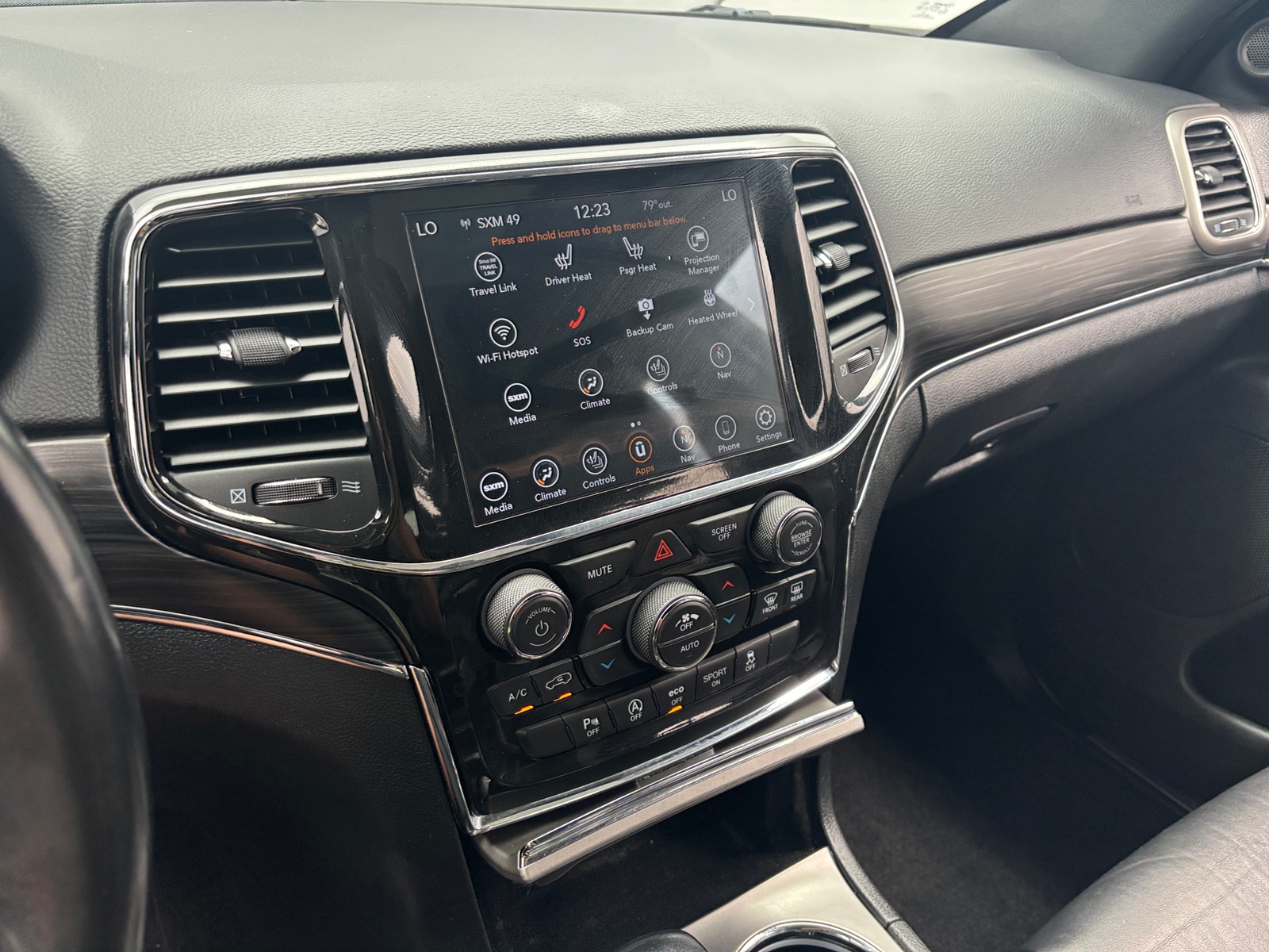Thumbnail: 2022 Jeep Grand Cherokee - 3