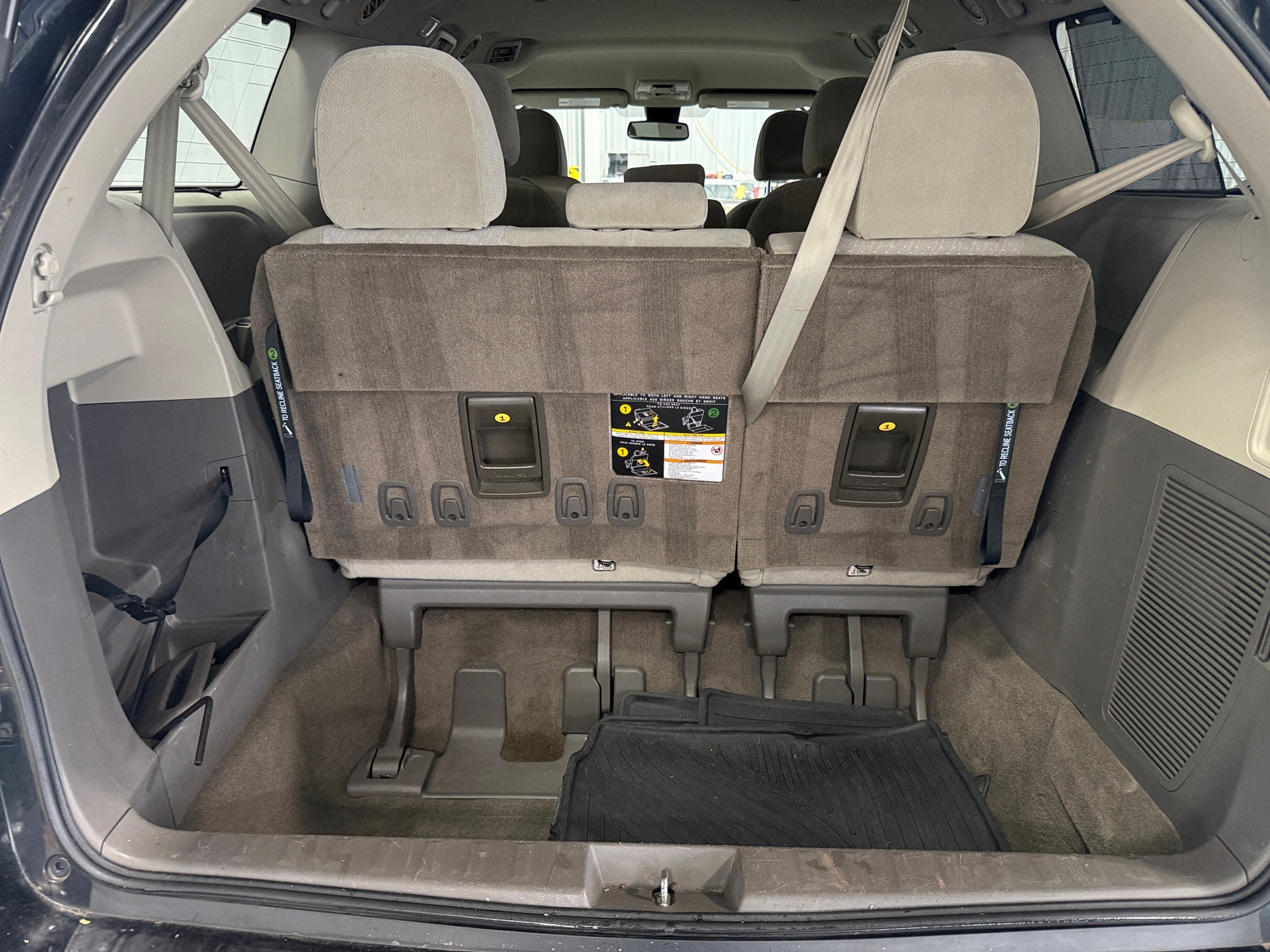 Thumbnail: 2018 Toyota Sienna - 7