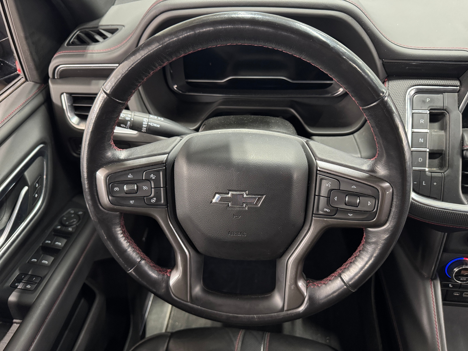 Thumbnail: 2022 Chevrolet Suburban - 4