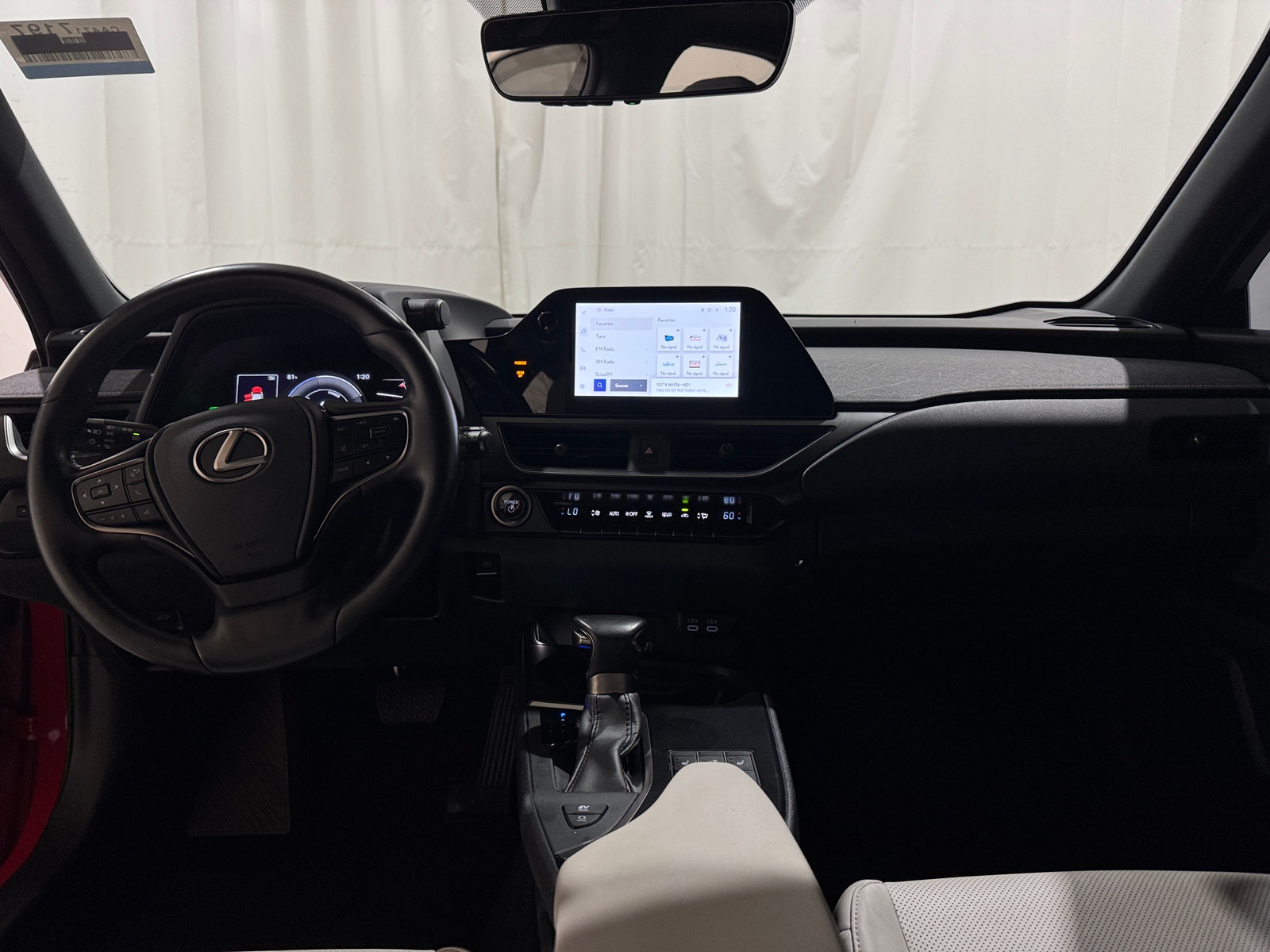 Thumbnail: 2024 Lexus UX - 2