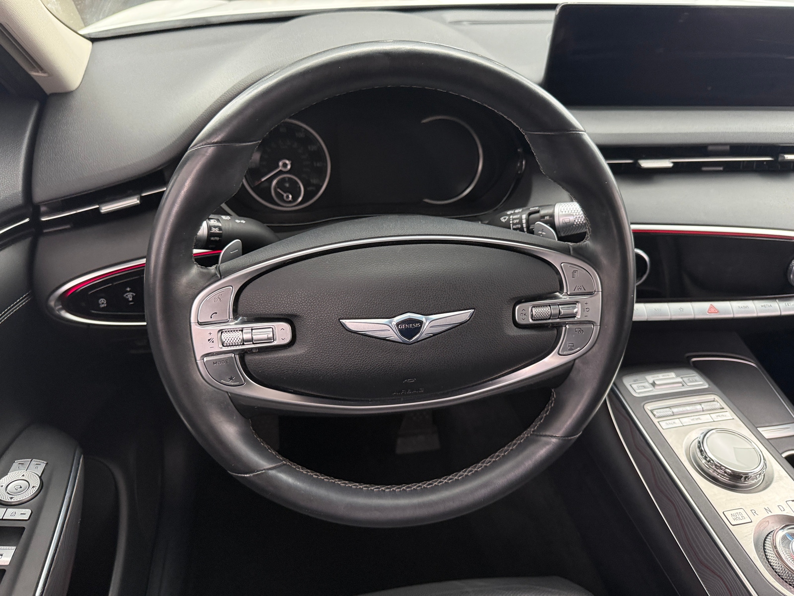 Thumbnail: 2022 Genesis GV70 - 4