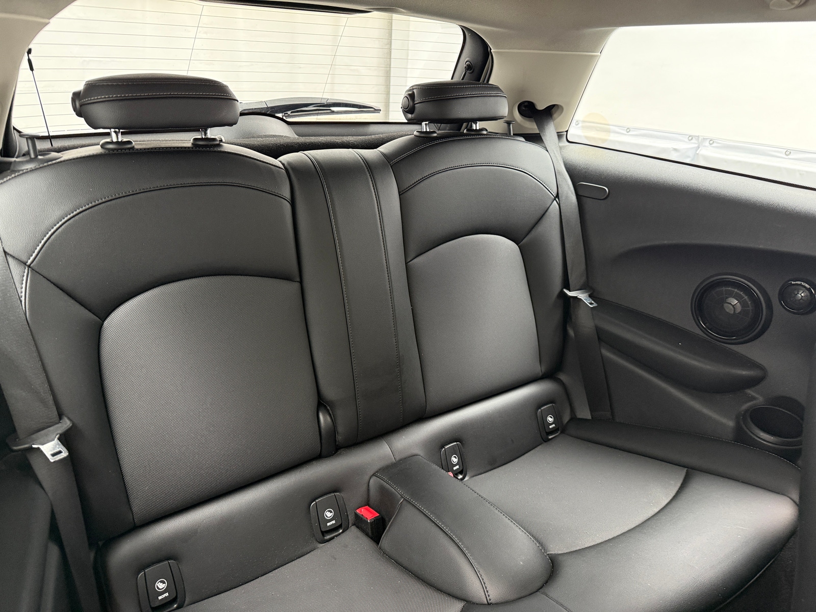 Thumbnail: 2018 MINI Cooper Hardtop - 5