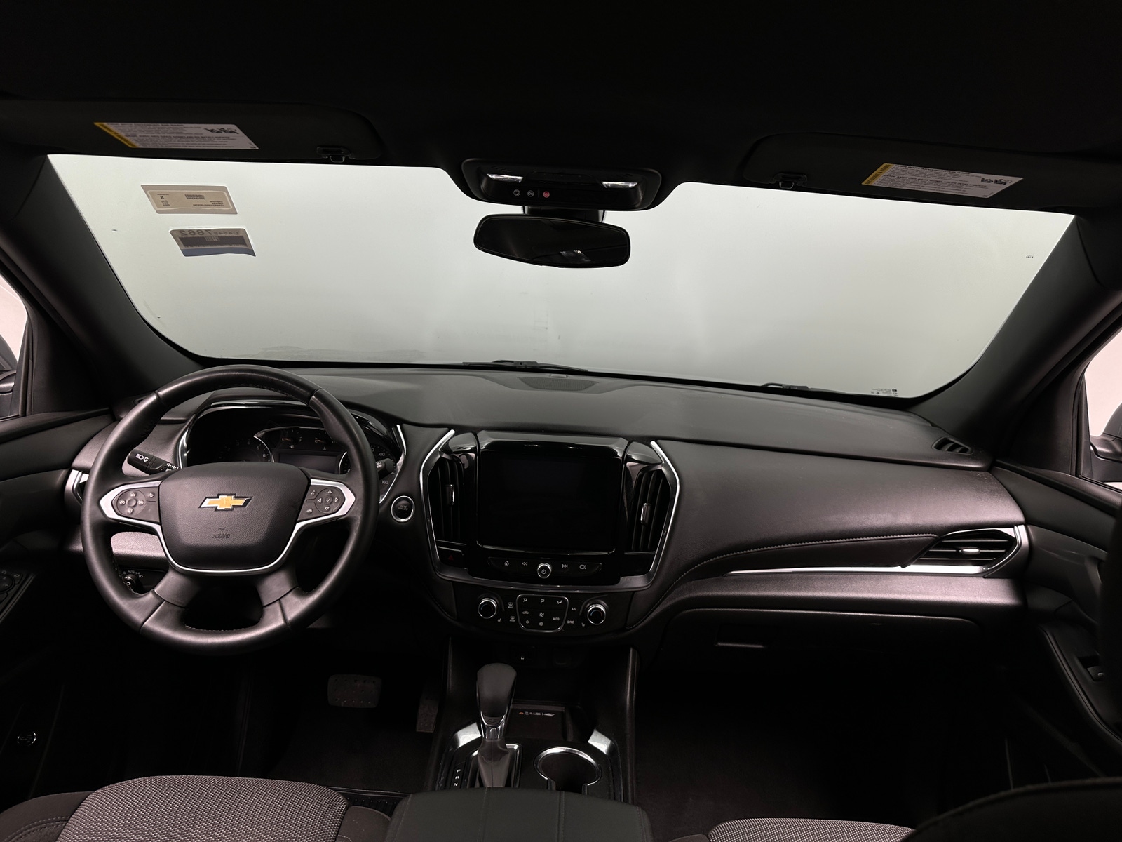 Thumbnail: 2023 Chevrolet Traverse - 3