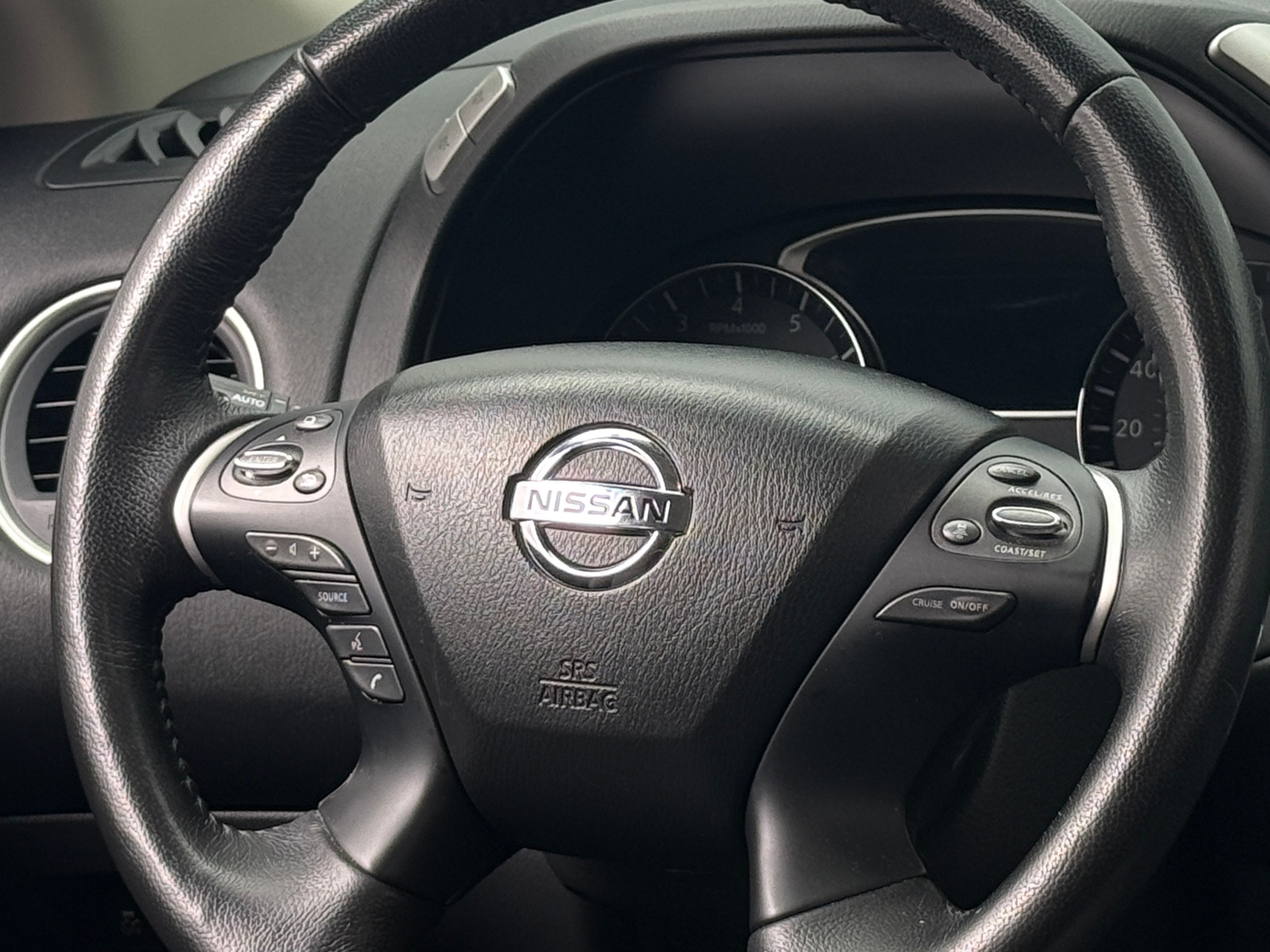 Thumbnail: 2019 Nissan Pathfinder - 5