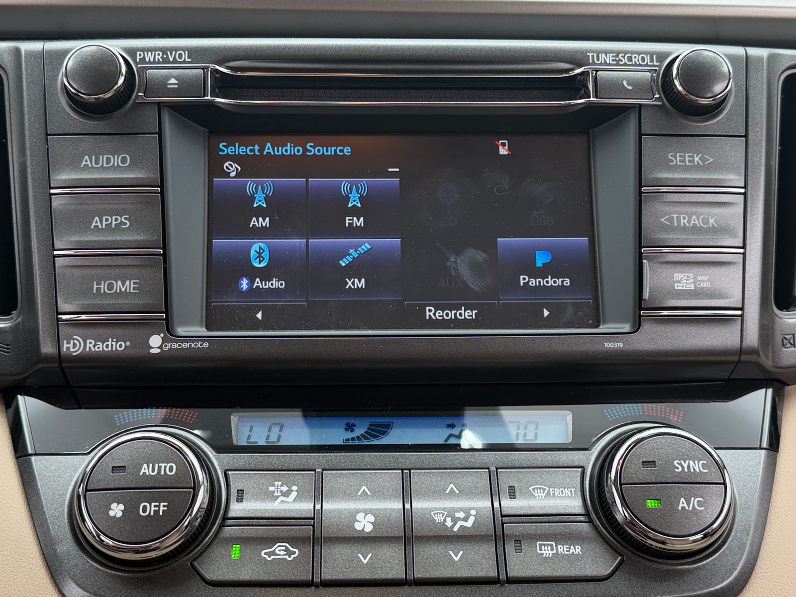 Thumbnail: 2015 Toyota RAV4 - 3
