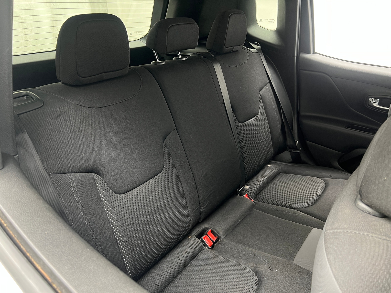 Thumbnail: 2019 Jeep Renegade - 6