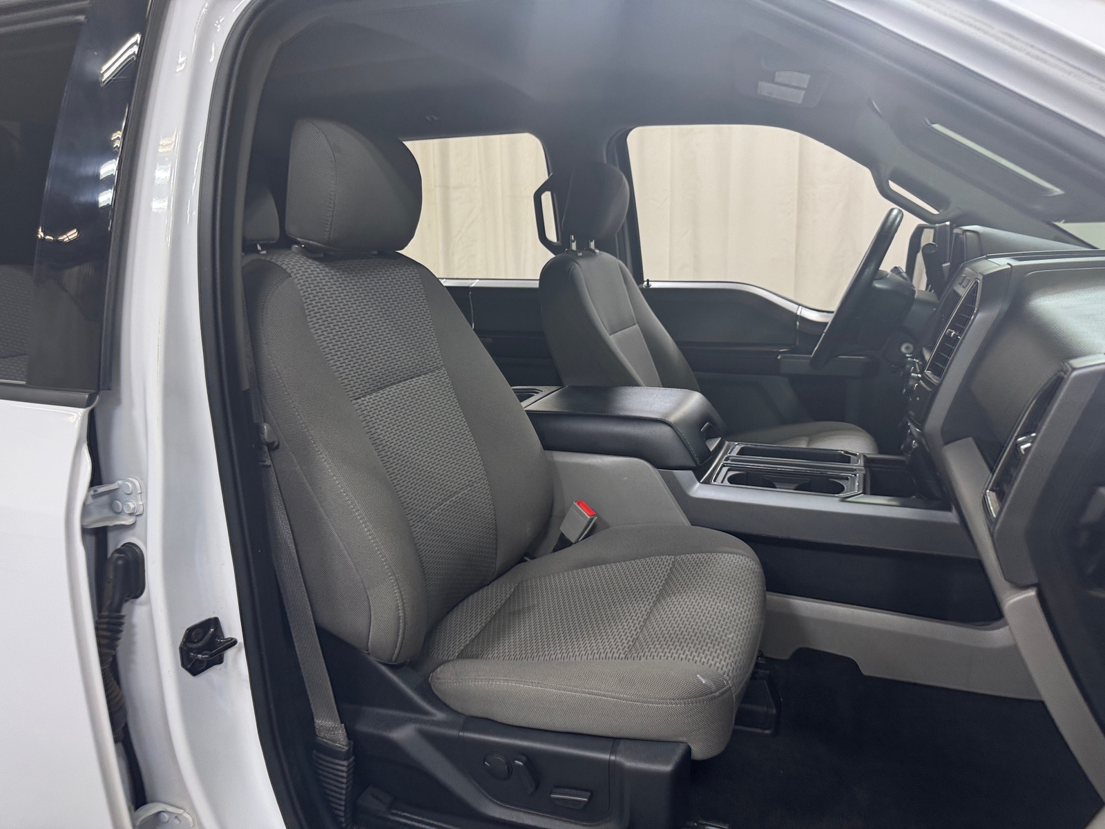Thumbnail: 2019 Ford Econoline - 2