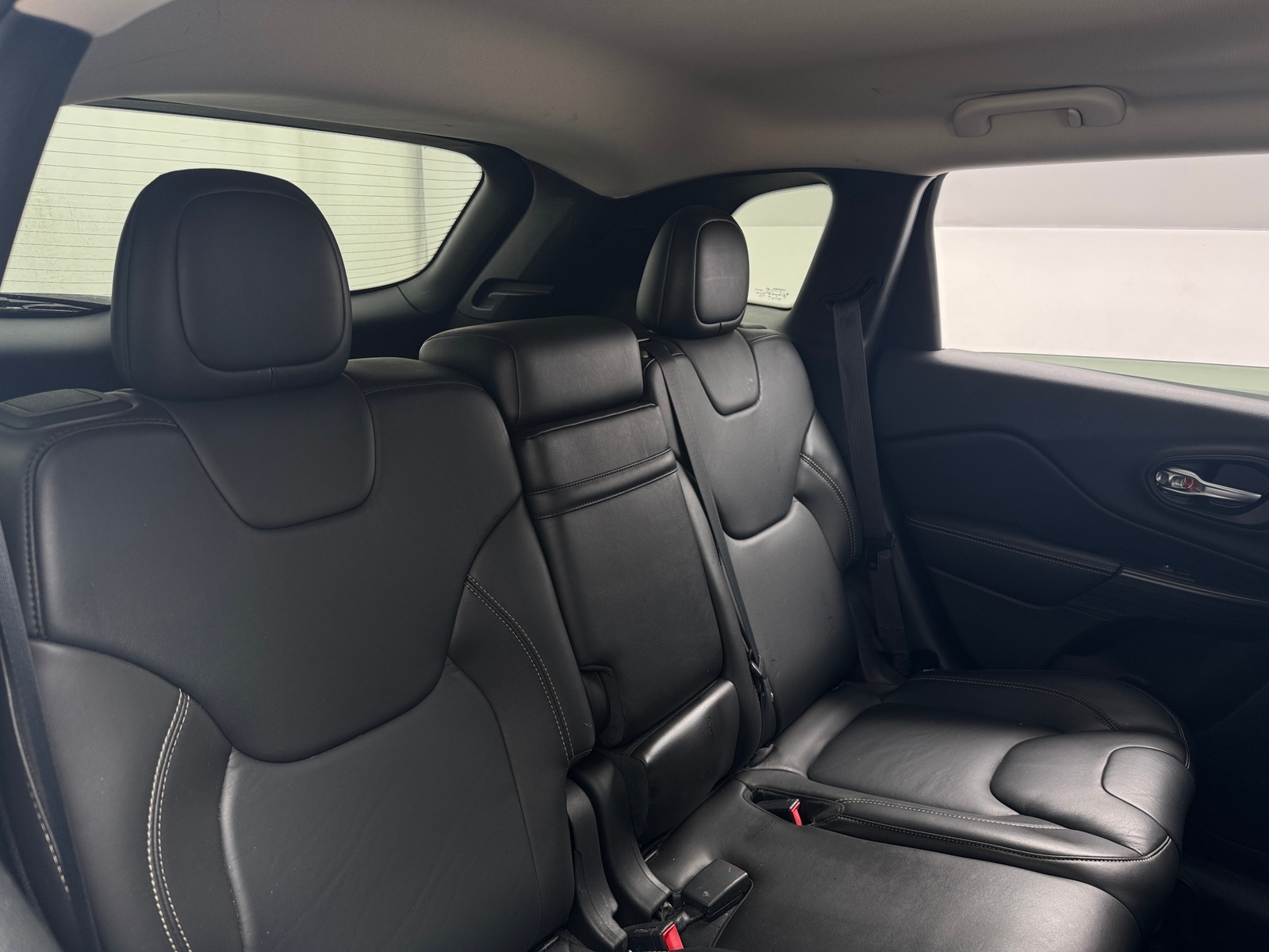 Thumbnail: 2015 Jeep Cherokee - 5