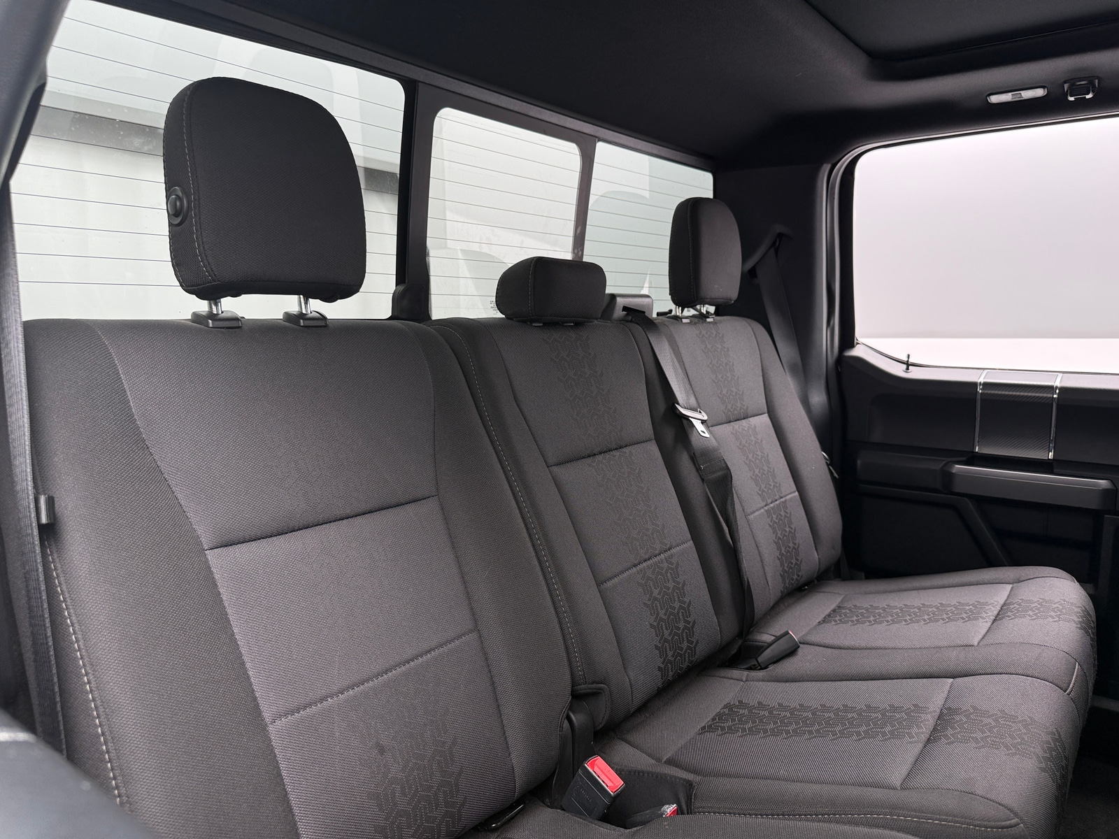 Thumbnail: 2019 Ford Econoline - 6