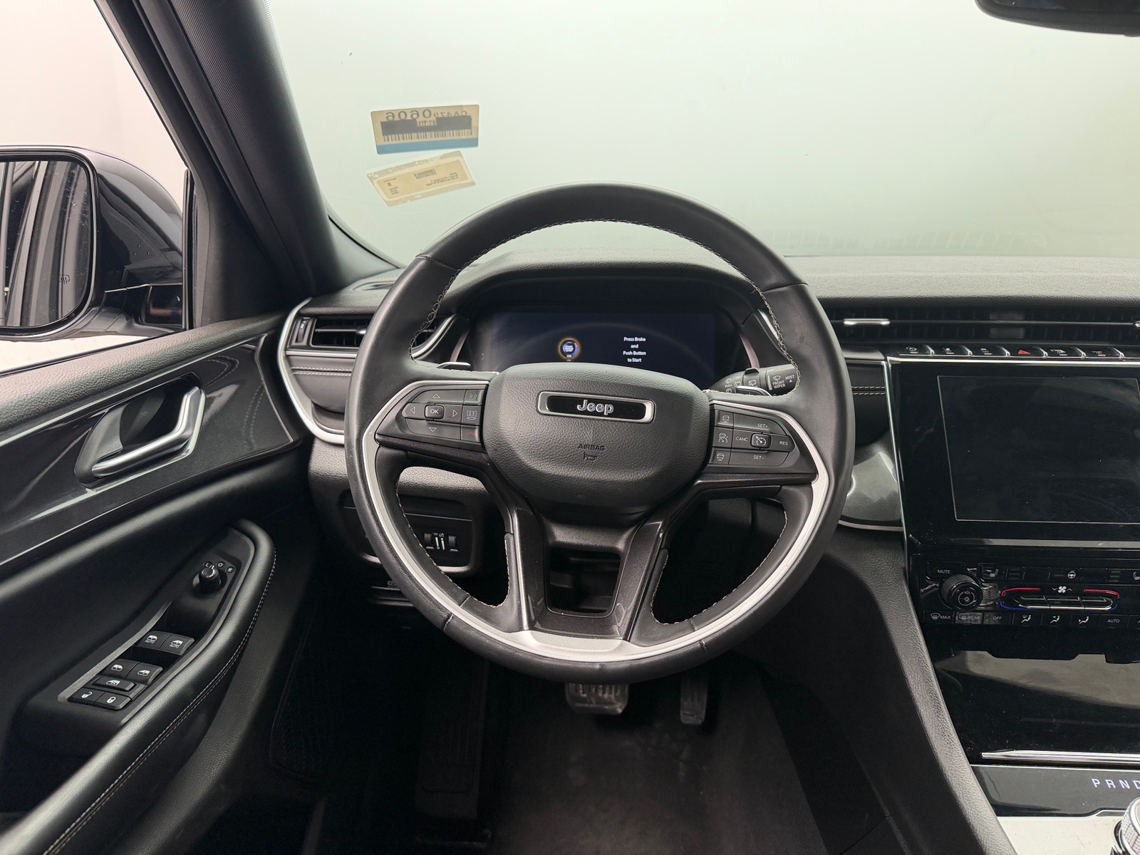 Thumbnail: 2023 Jeep Grand Cherokee L - 4