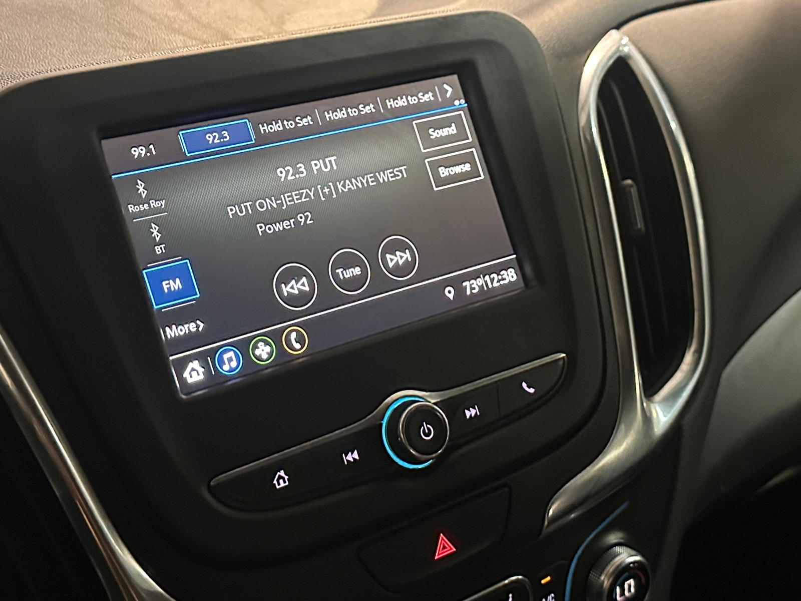 Thumbnail: 2019 Chevrolet Equinox - 4