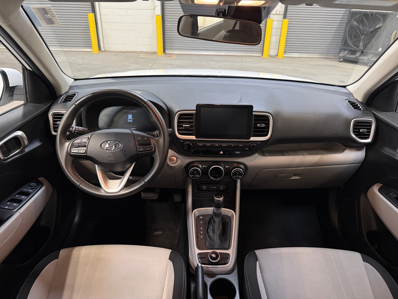 Thumbnail: 2025 Hyundai Venue - 3