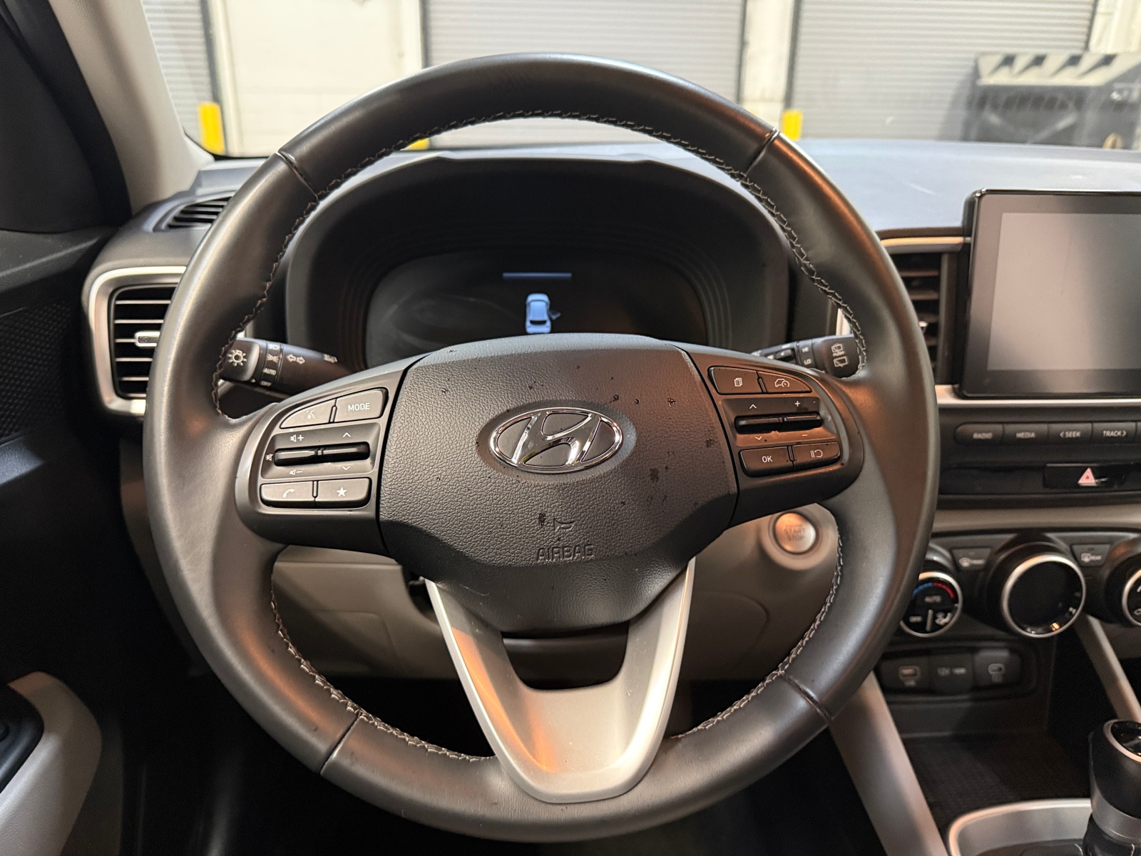 Thumbnail: 2025 Hyundai Venue - 5