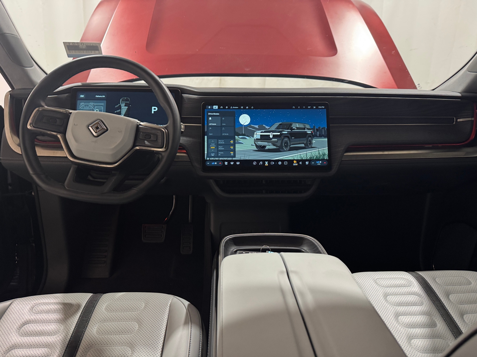Thumbnail: 2025 Rivian R1S - 2