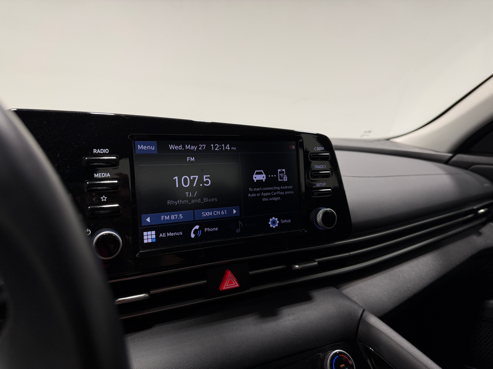 Thumbnail: 2022 Hyundai Elantra - 4
