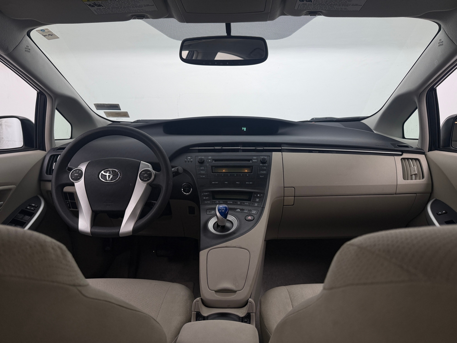 Thumbnail: 2010 Toyota Prius - 3