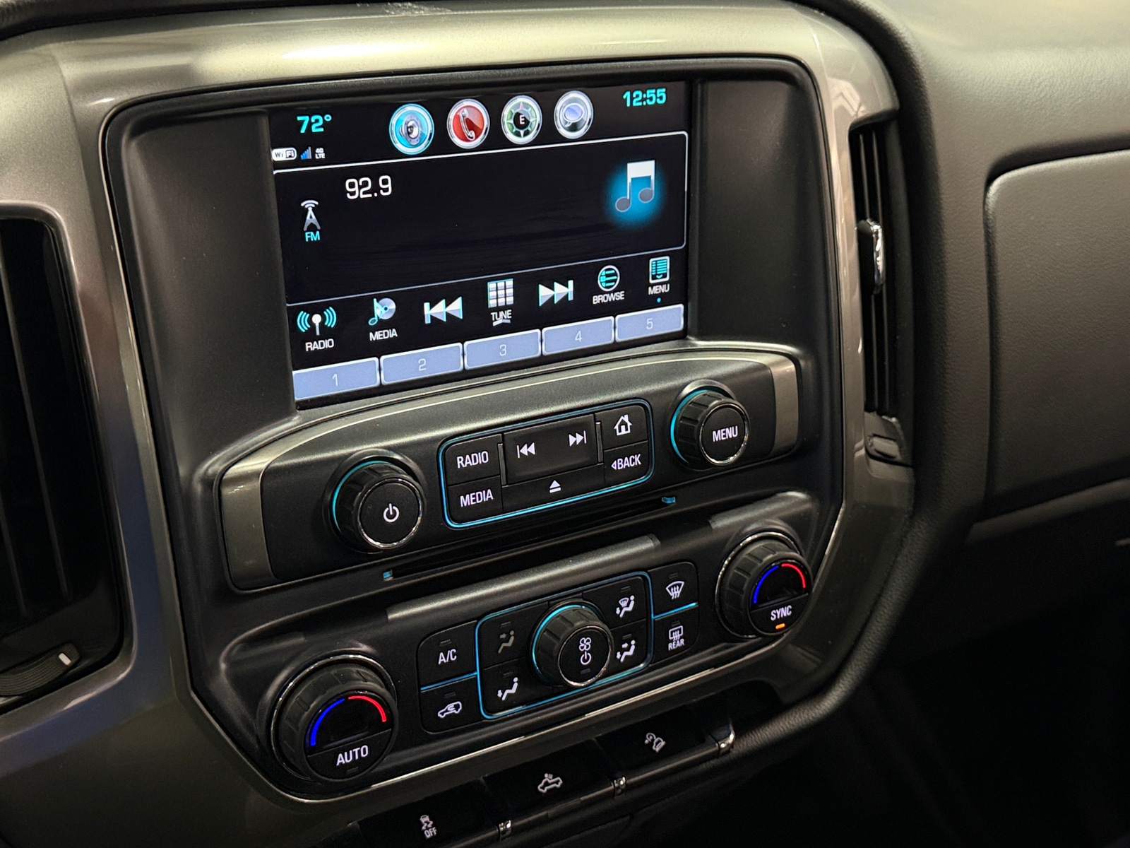 Thumbnail: 2018 Chevrolet Silverado 1500 - 4