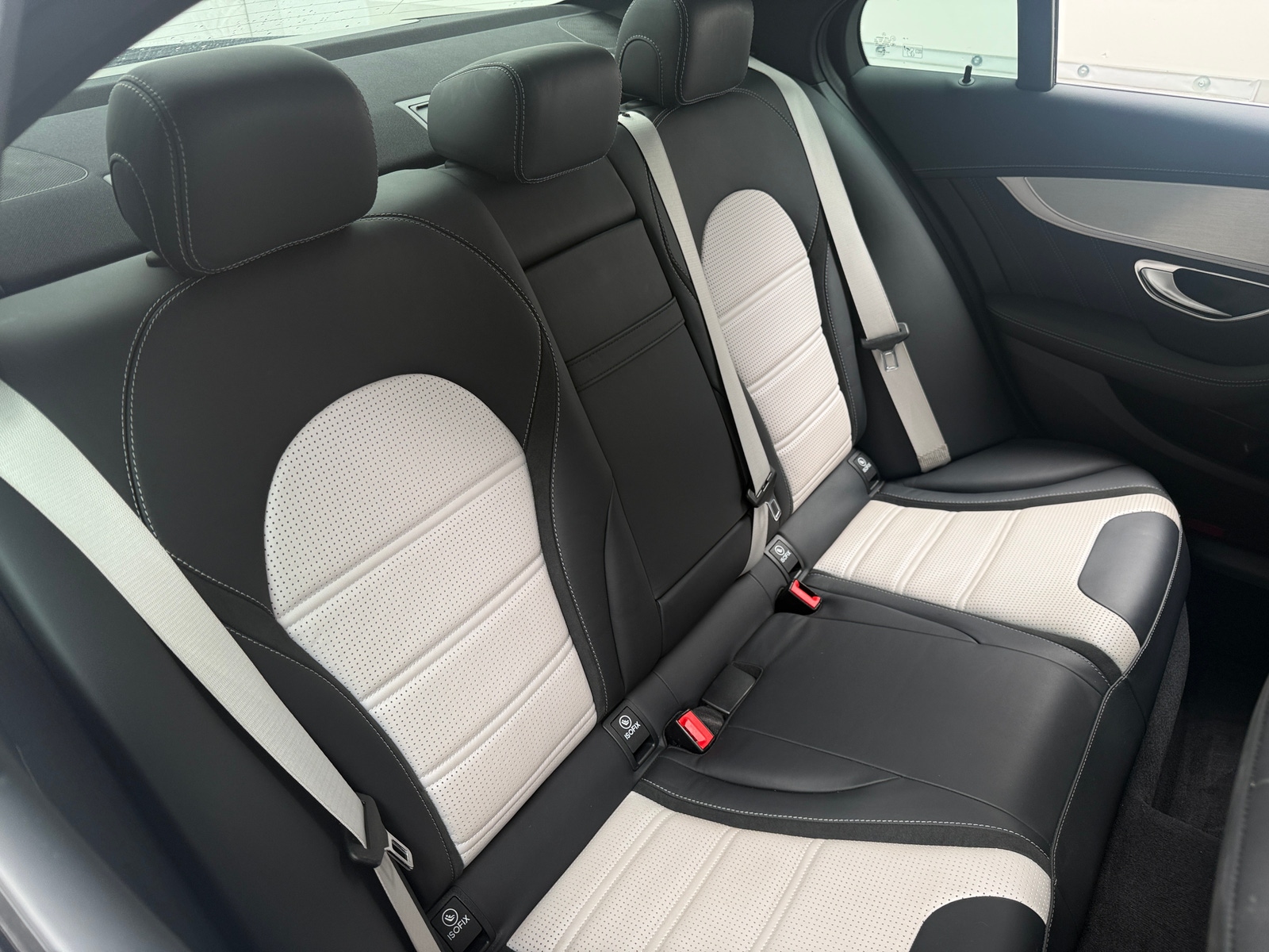 Thumbnail: 2016 Mercedes-Benz C-Class - 5