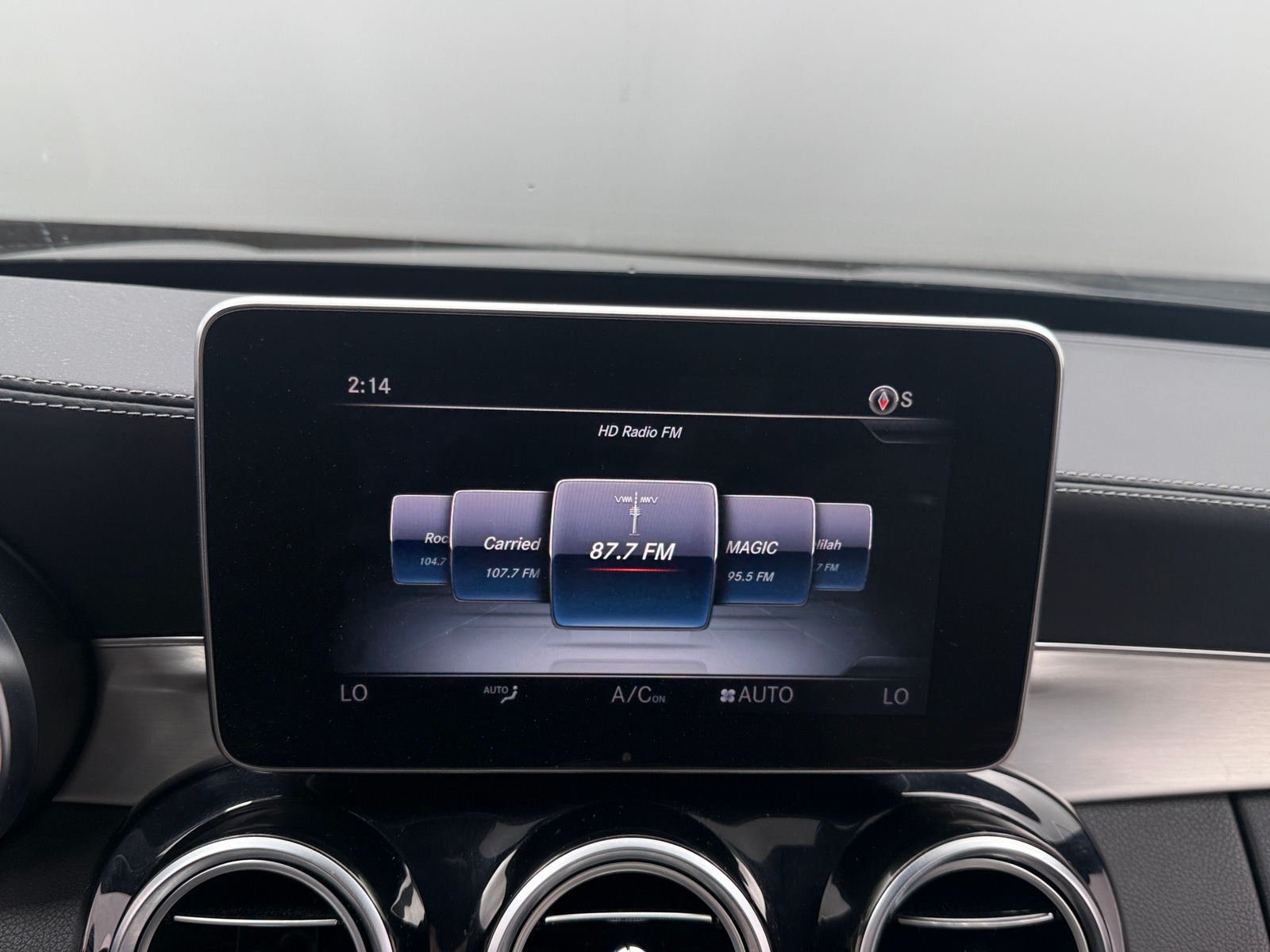Thumbnail: 2016 Mercedes-Benz C-Class - 3
