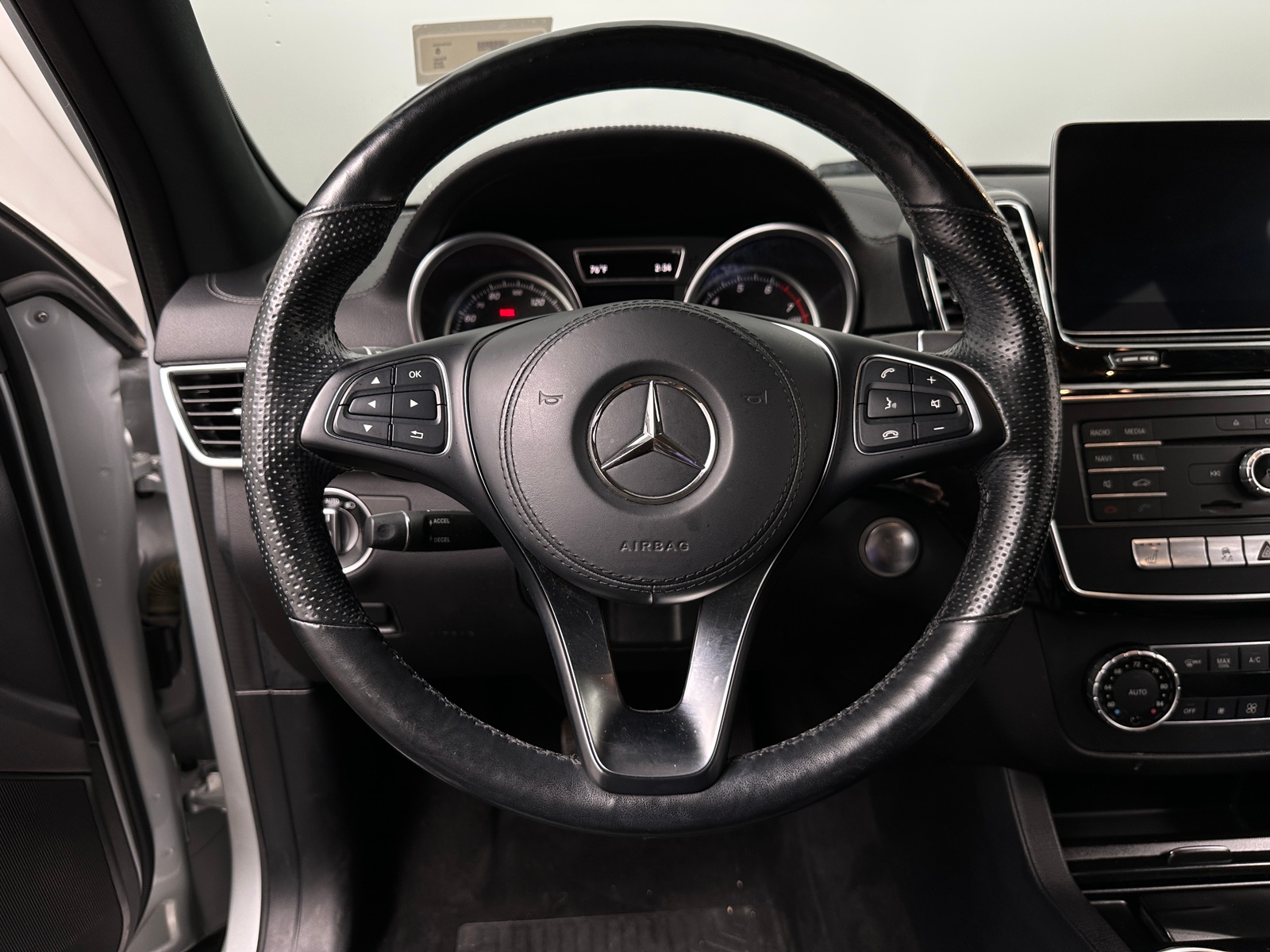 Thumbnail: 2019 Mercedes-Benz GLS - 4