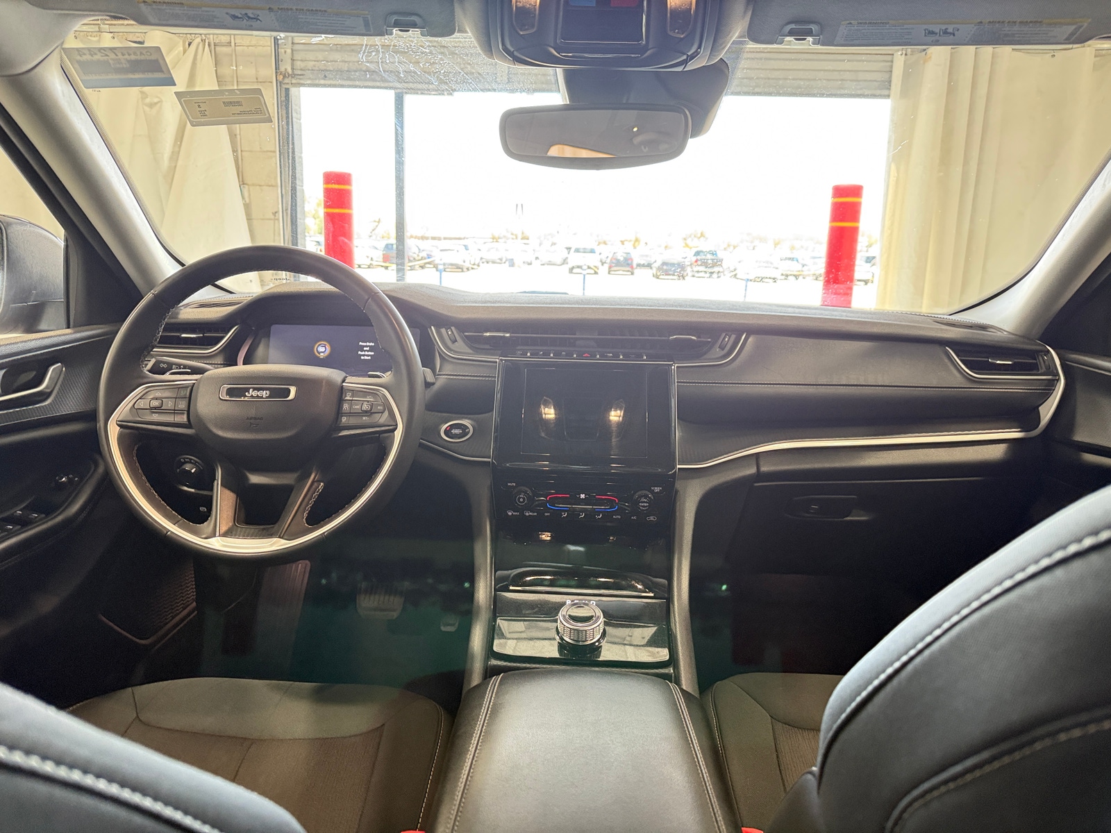 Thumbnail: 2024 Jeep Grand Cherokee - 3