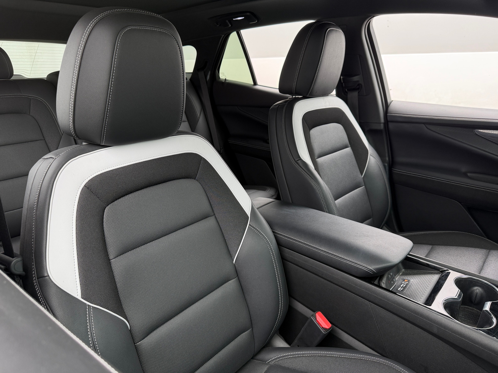 Thumbnail: 2024 Chevrolet Blazer EV - 2
