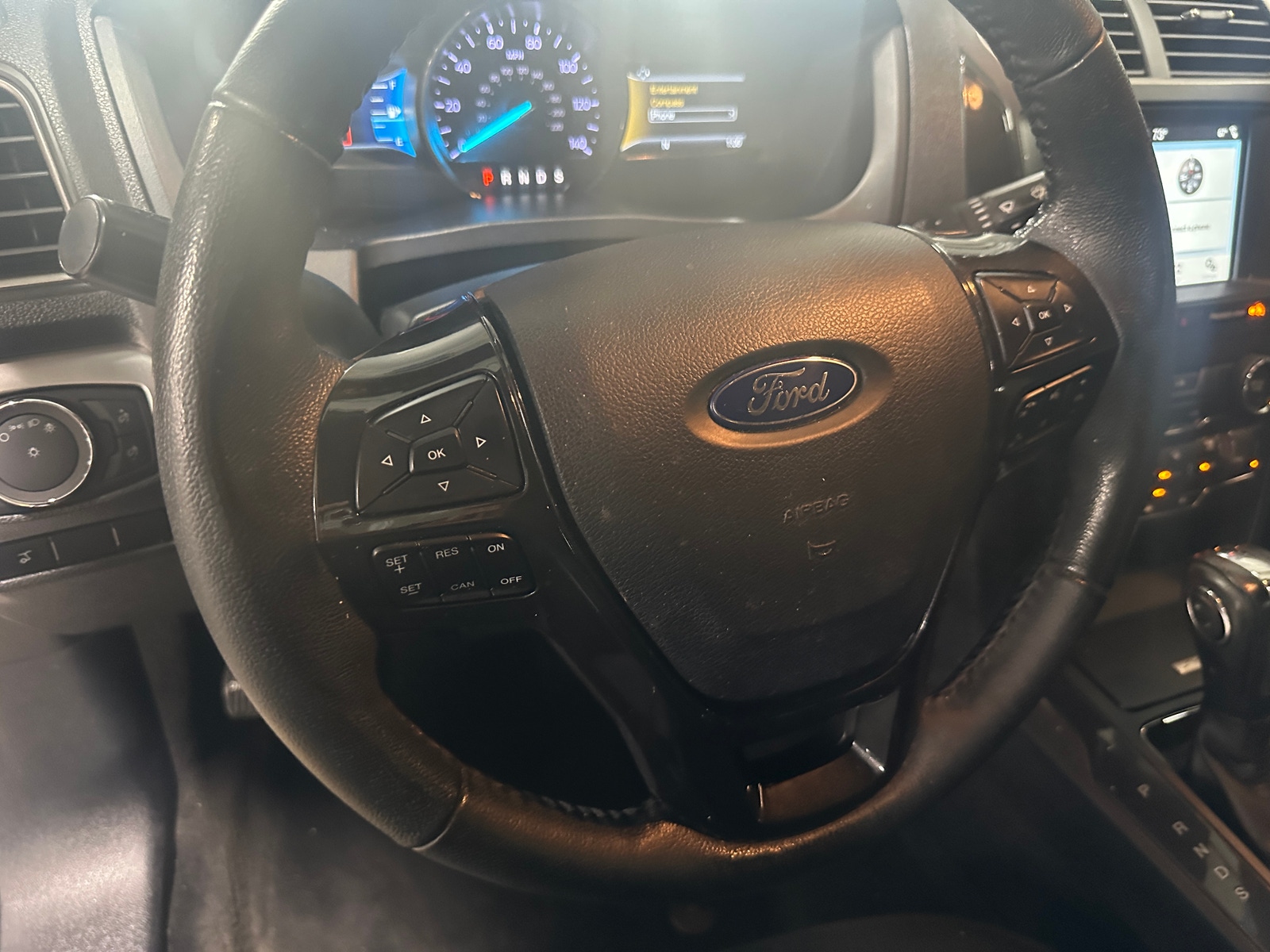 Thumbnail: 2018 Ford Explorer - 5