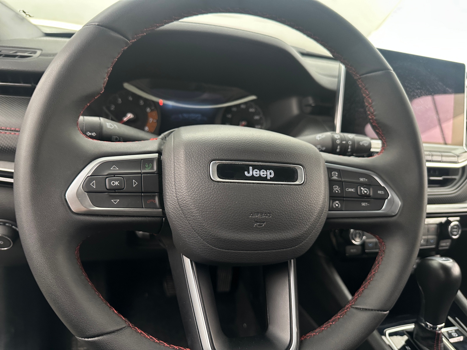 Thumbnail: 2025 Jeep Compass - 4