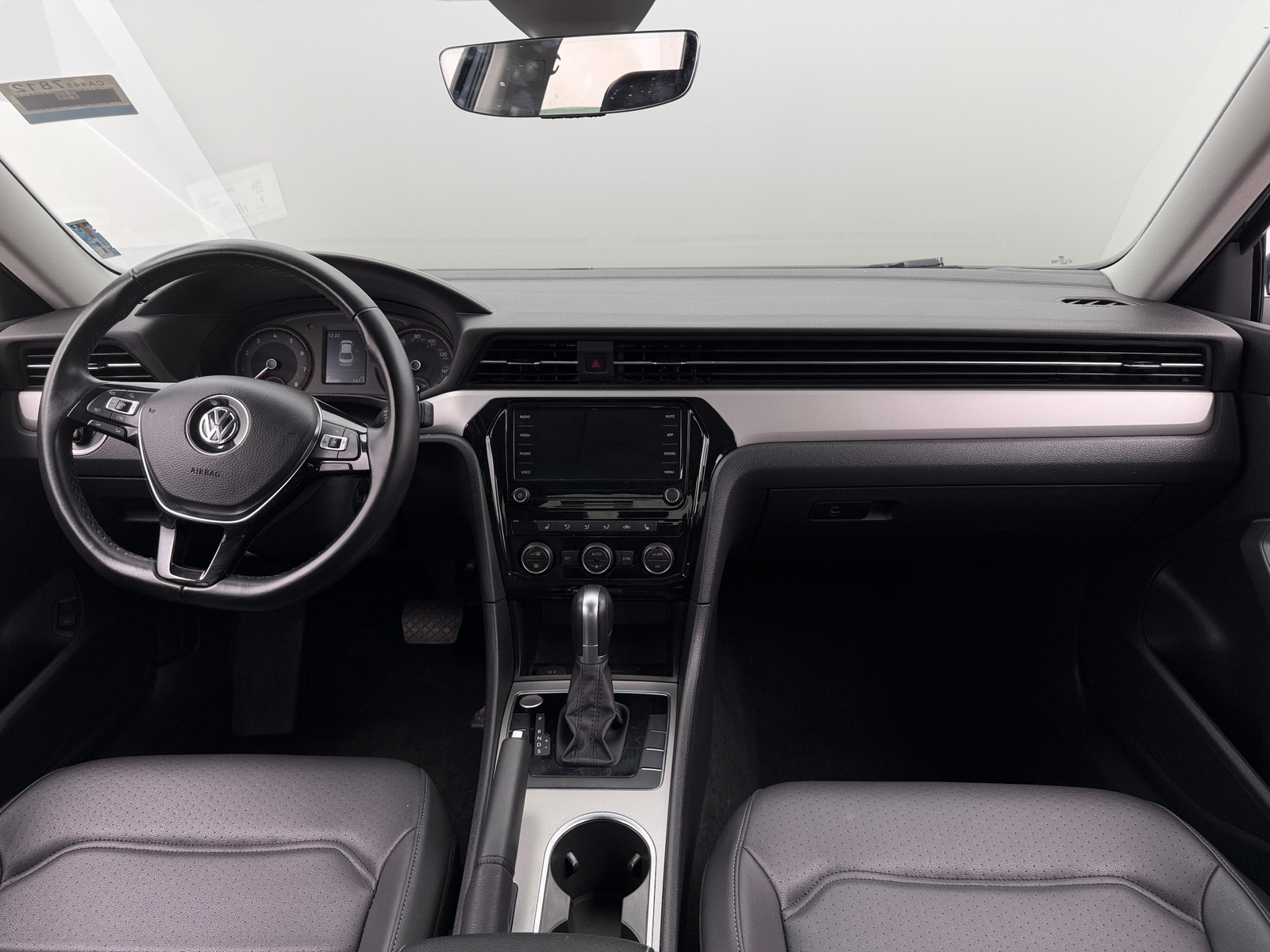 Thumbnail: 2020 Volkswagen Passat - 3