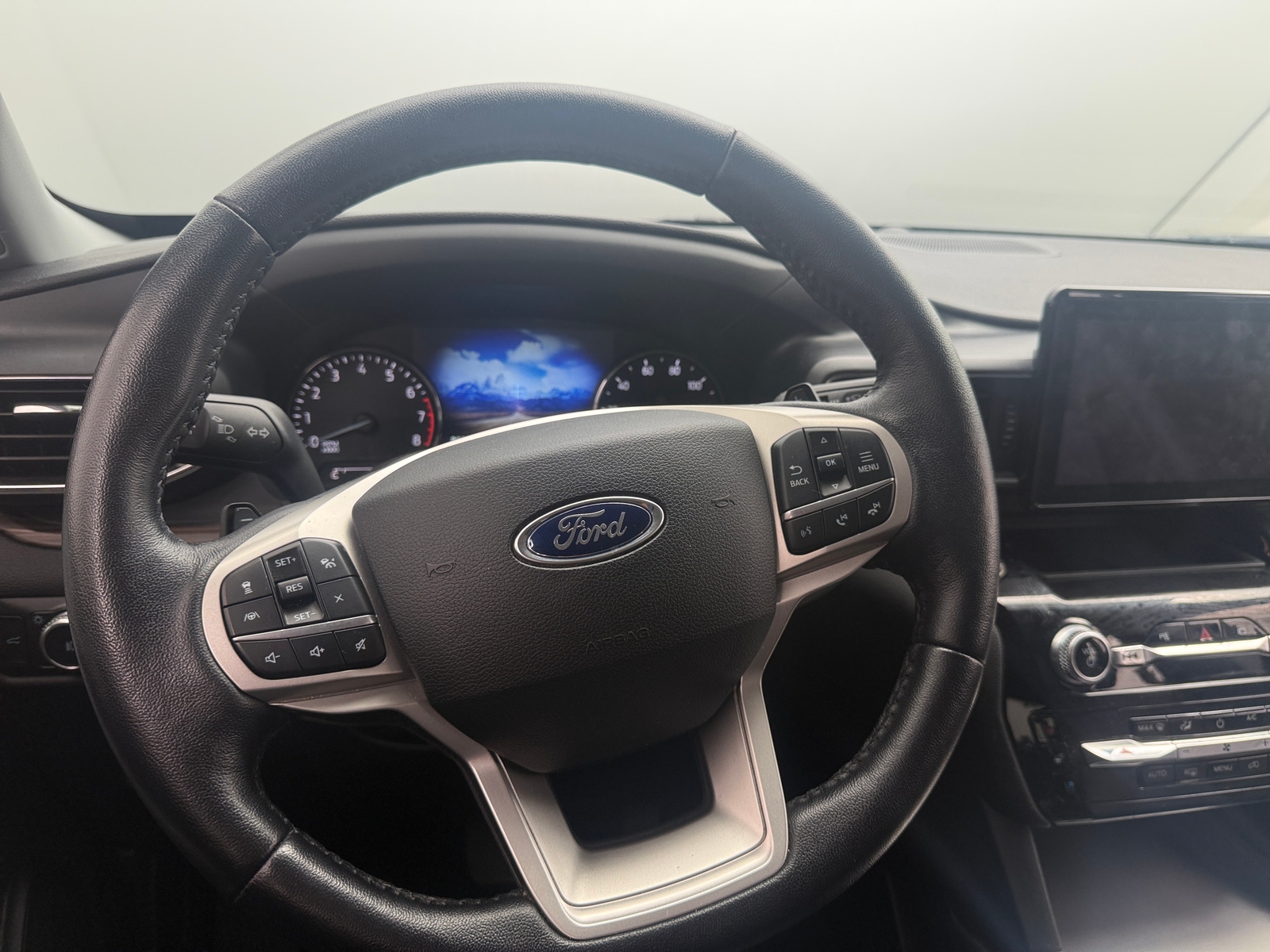 Thumbnail: 2021 Ford Explorer - 4