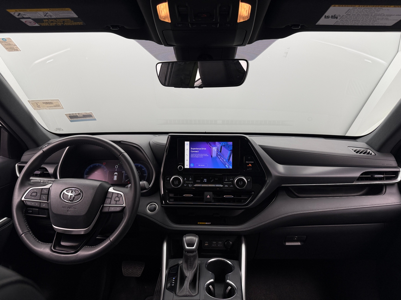 Thumbnail: 2025 Toyota Highlander - 2