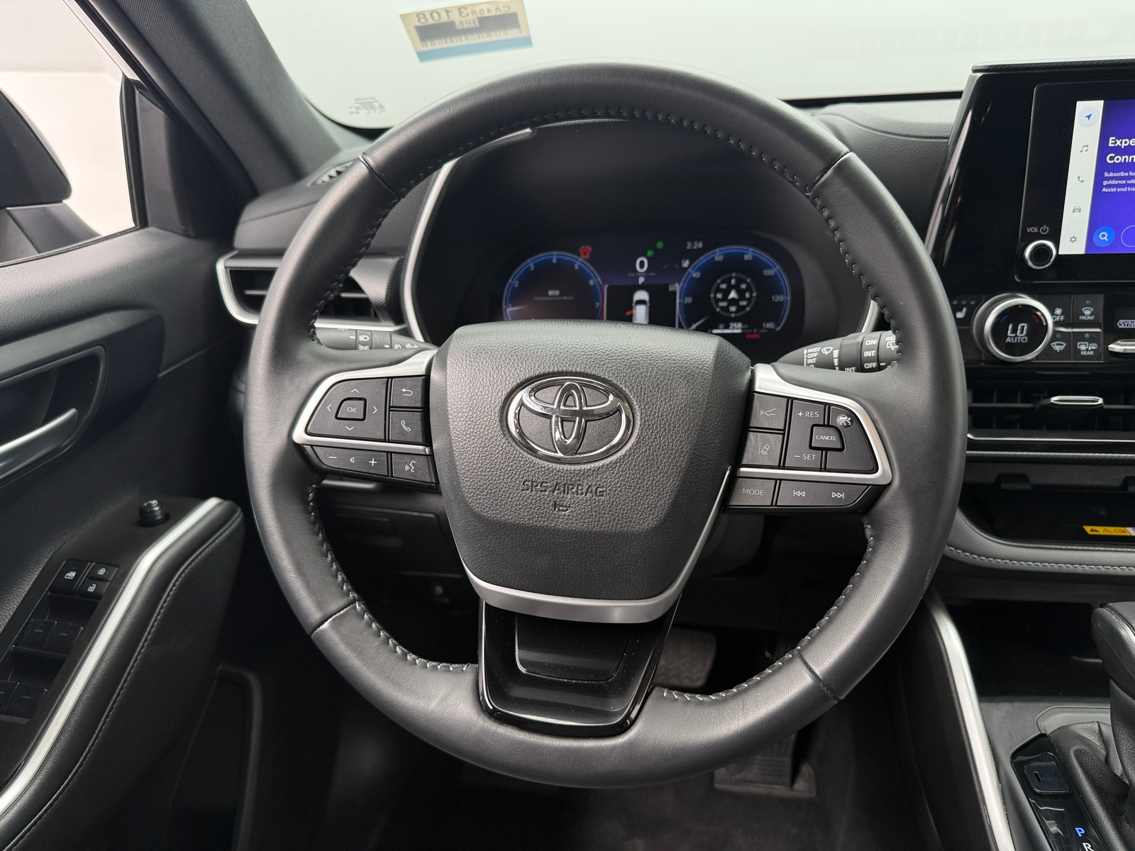 Thumbnail: 2025 Toyota Highlander - 4