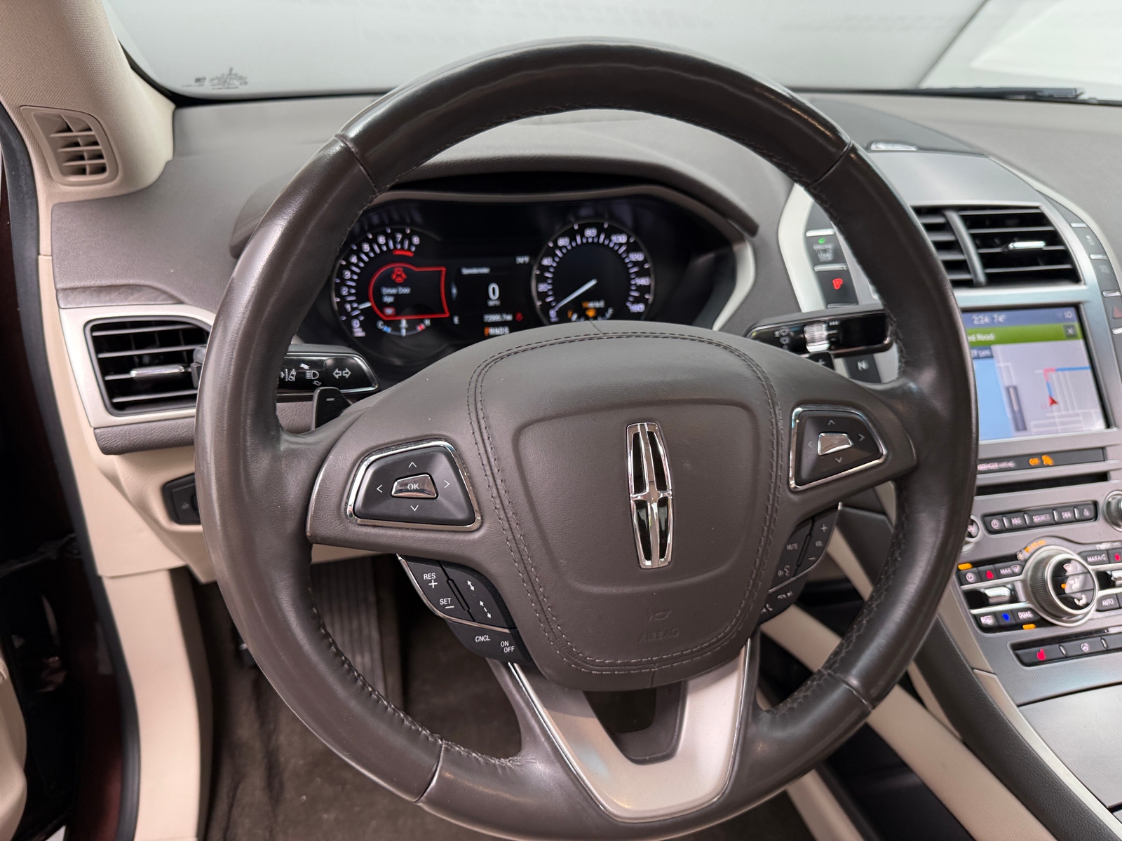 Thumbnail: 2019 Lincoln MKZ - 4