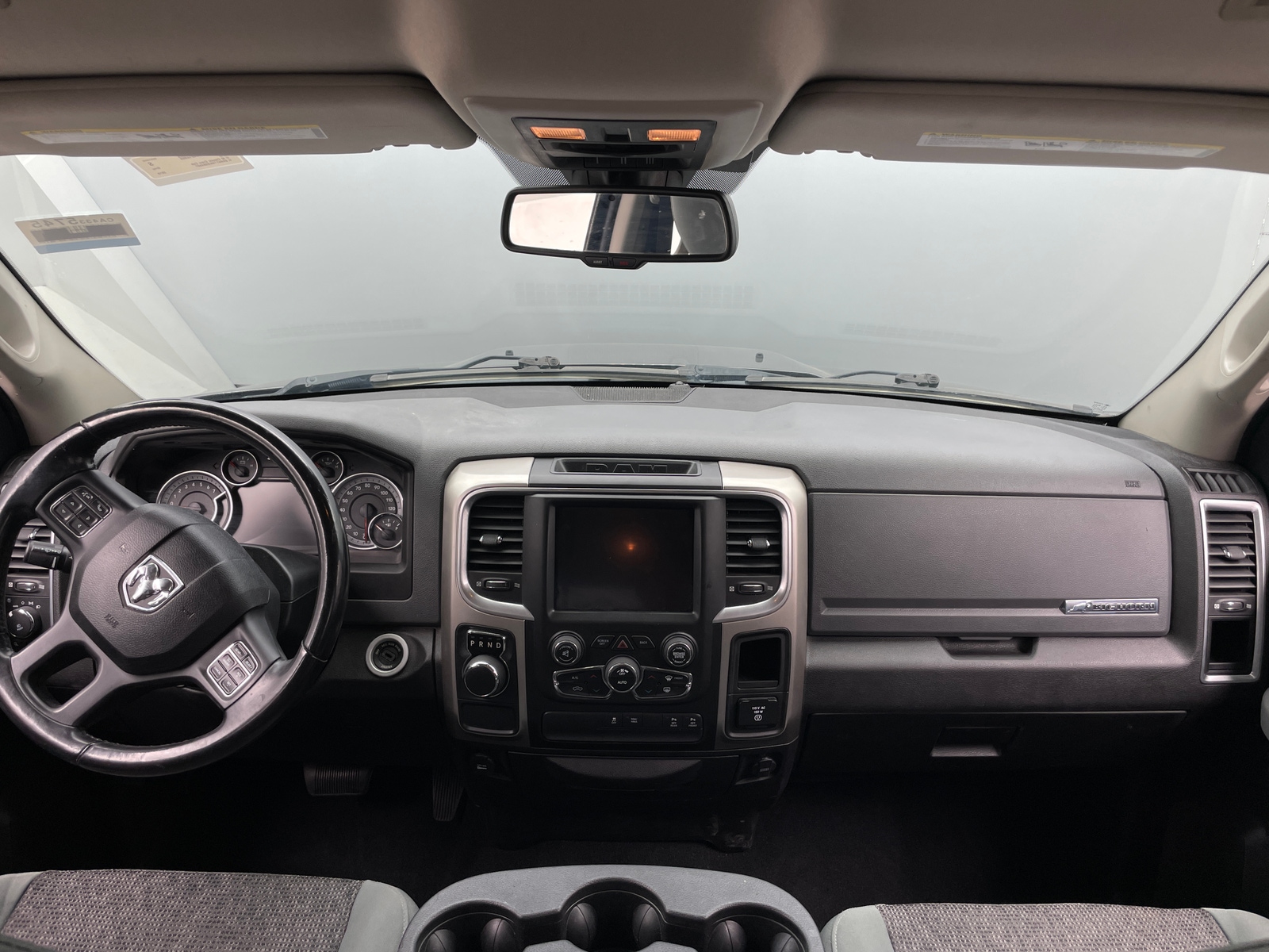 Thumbnail: 2019 RAM 1500 Classic - 3